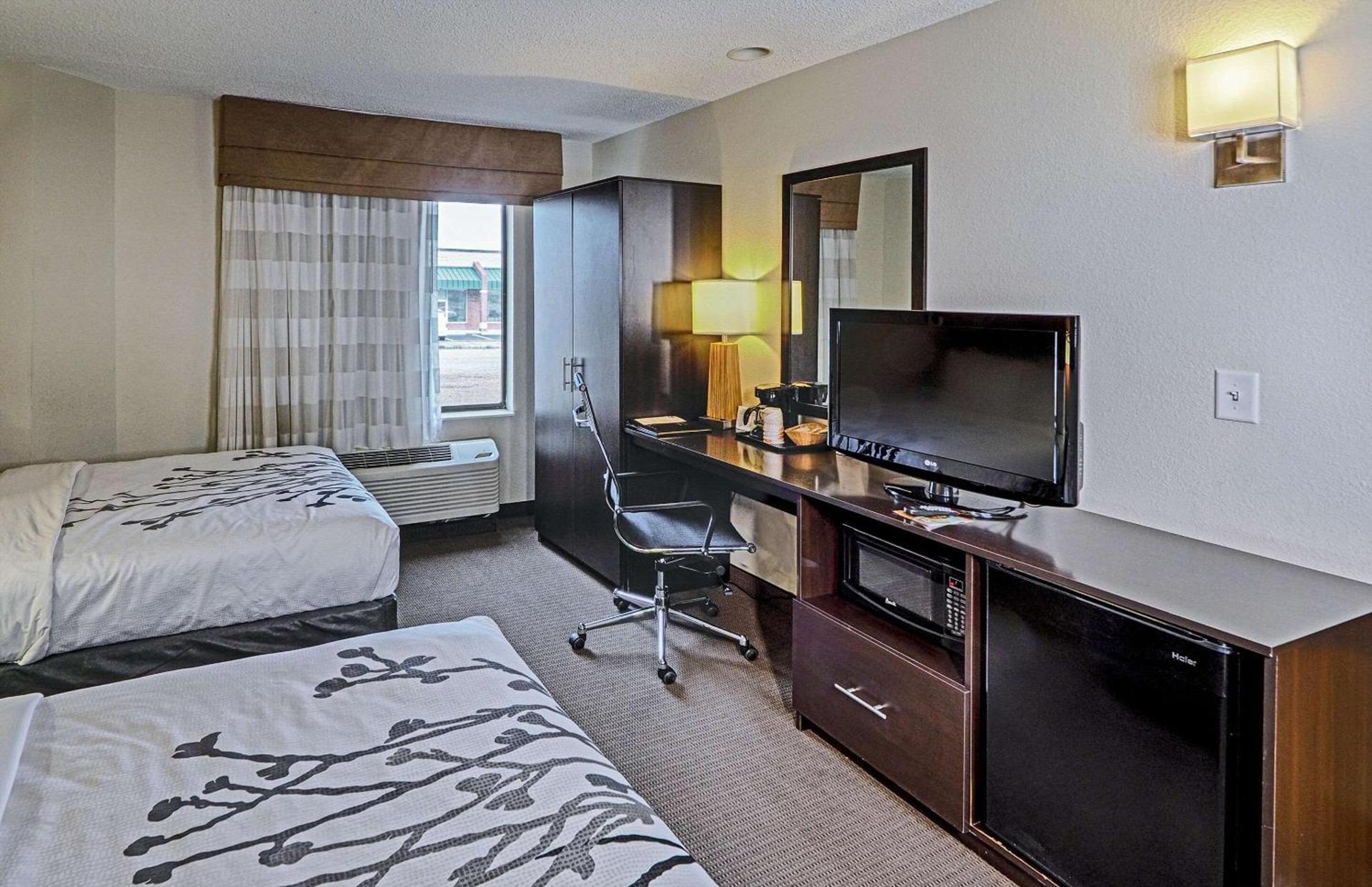 Sleep Inn & Suites Spring Lake - Fayetteville near Fort Bragg photo 6