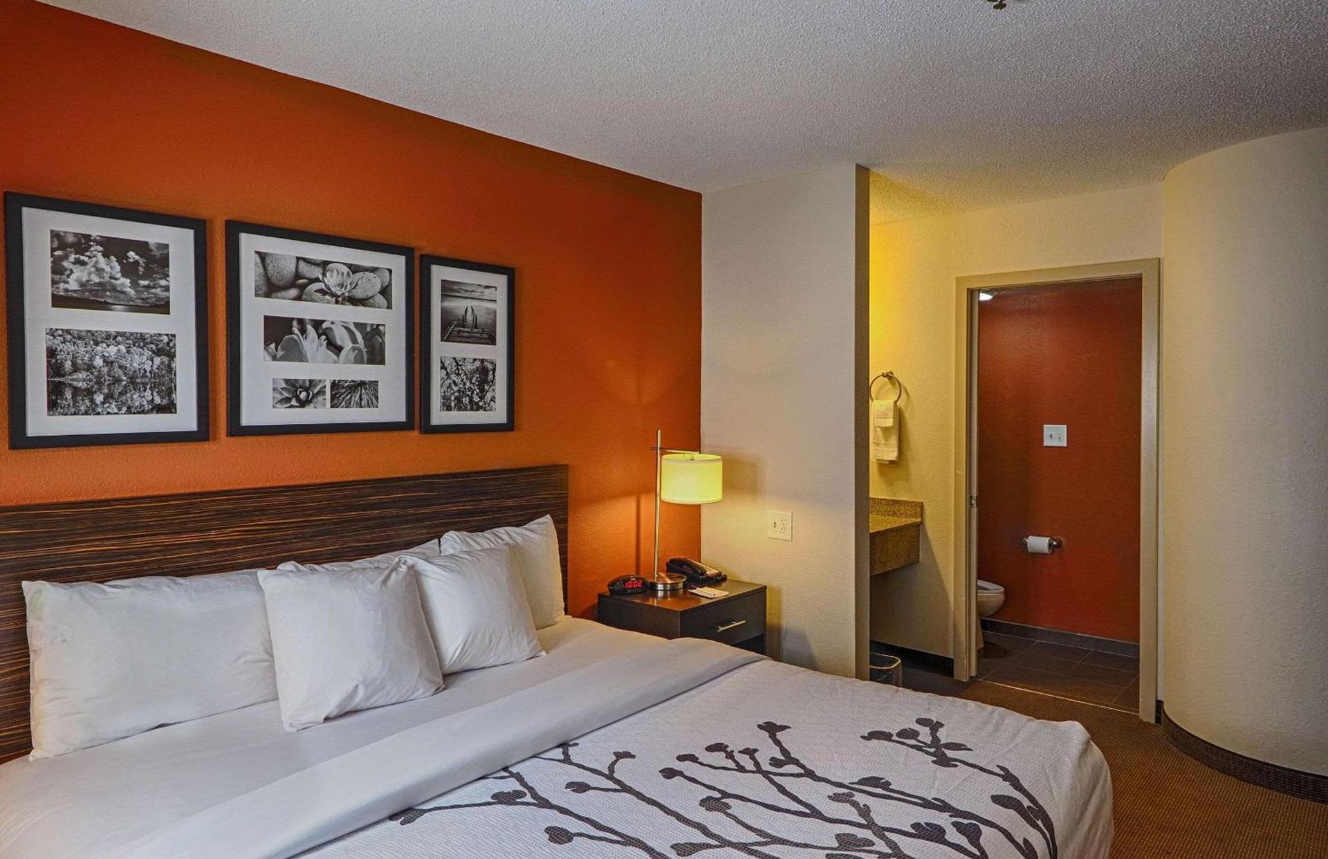 Sleep Inn & Suites Spring Lake - Fayetteville near Fort Bragg photo 14