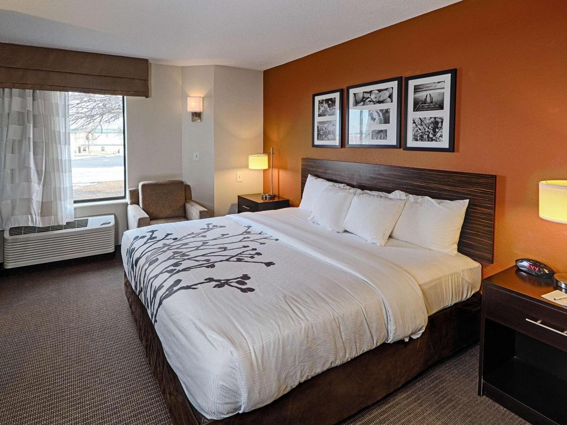 Sleep Inn & Suites Spring Lake - Fayetteville near Fort Bragg photo 13