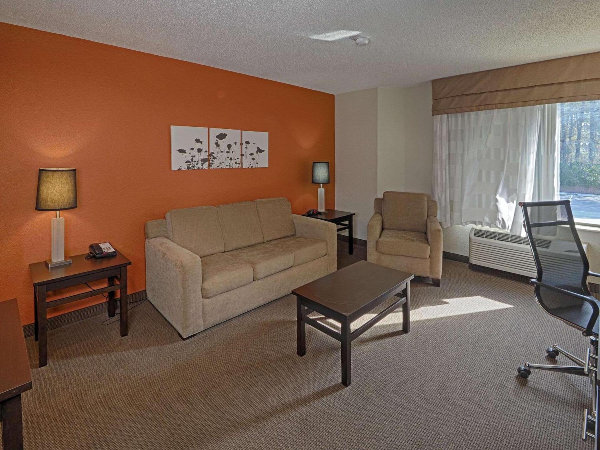 Sleep Inn & Suites Spring Lake - Fayetteville near Fort Bragg photo 16