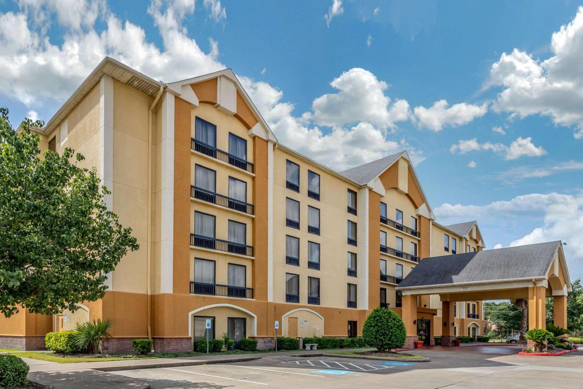 Sonesta Essential NW Houston photo 1