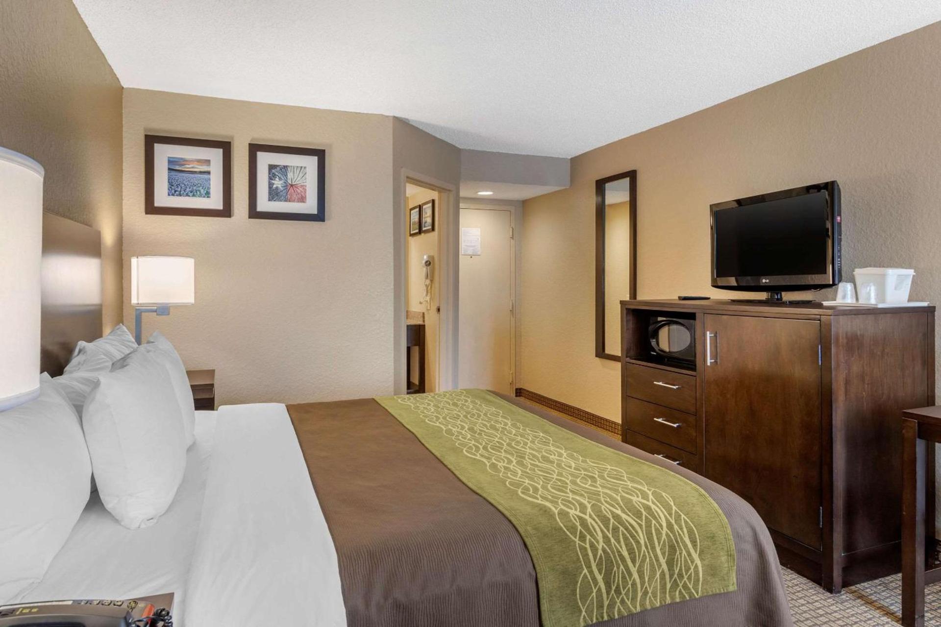 Sonesta Essential NW Houston photo 16