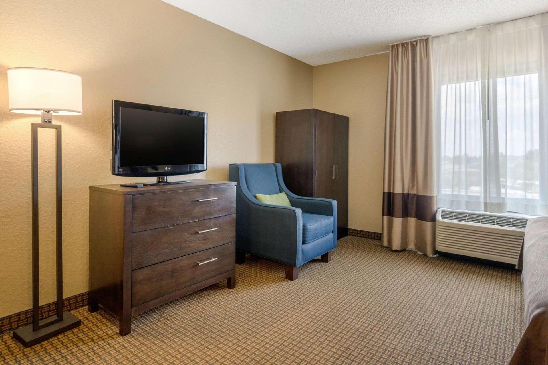 Sonesta Essential NW Houston photo 26