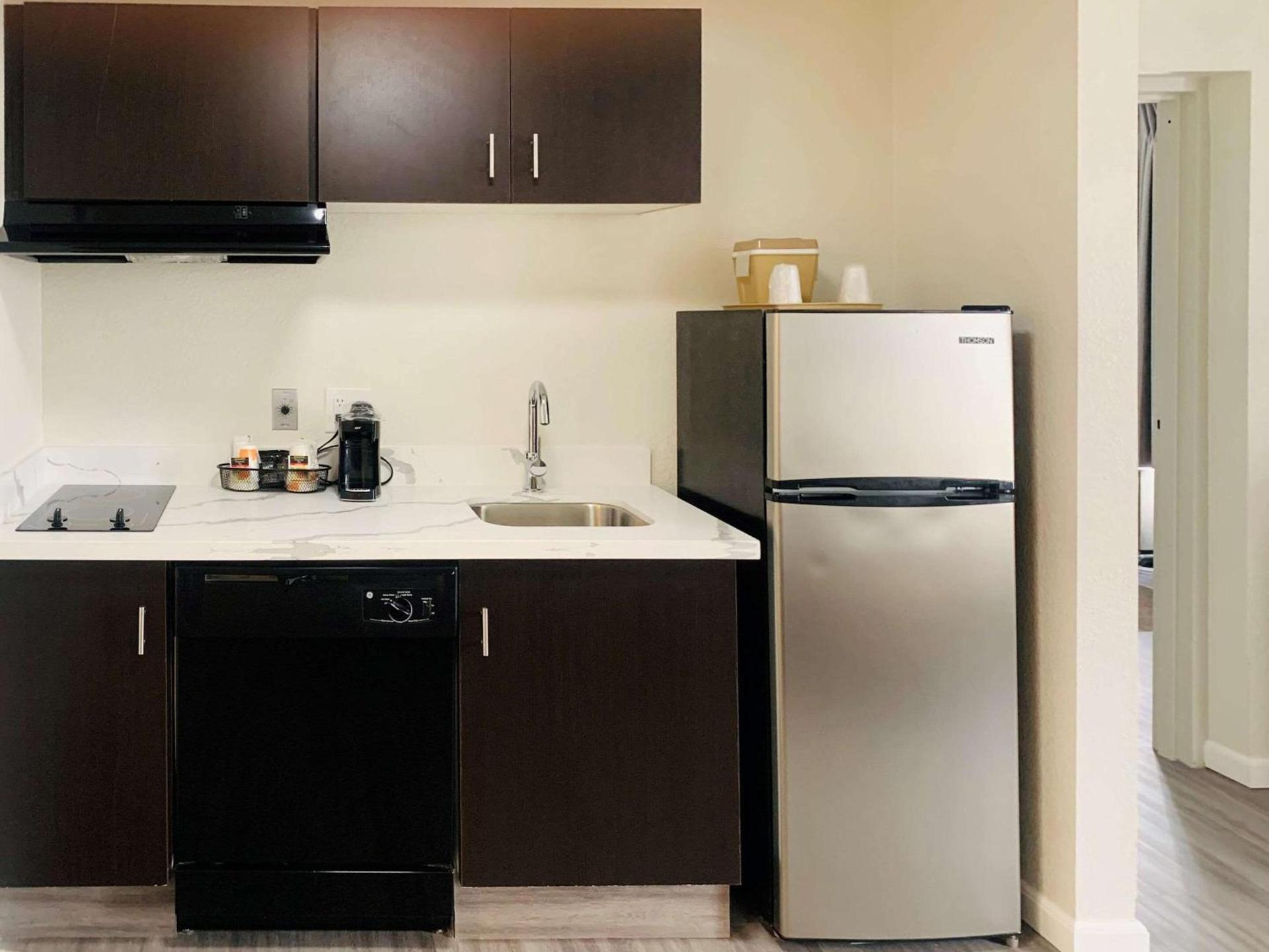 Sonesta Essential NW Houston photo 32