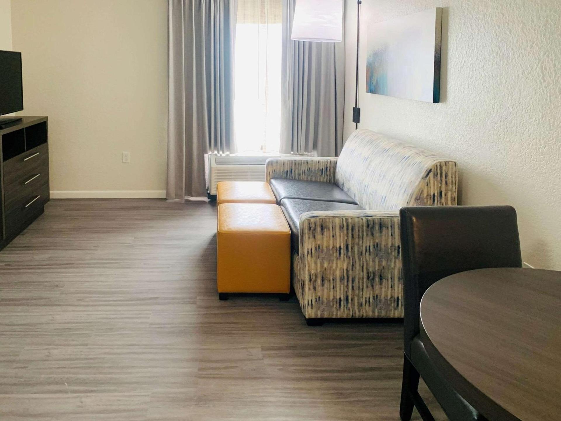 Sonesta Essential NW Houston photo 34