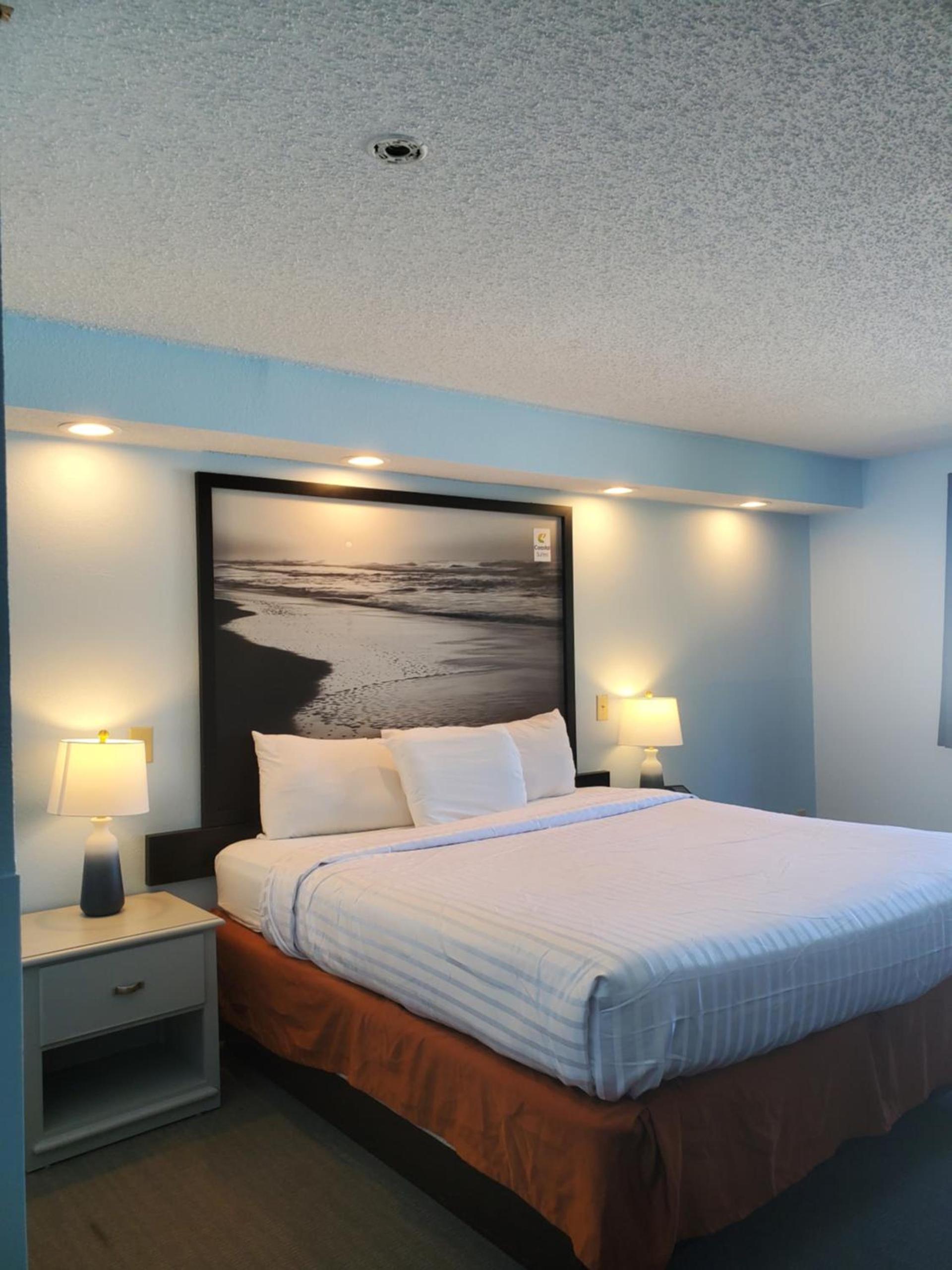 Coastal Inn & Suites photo 23
