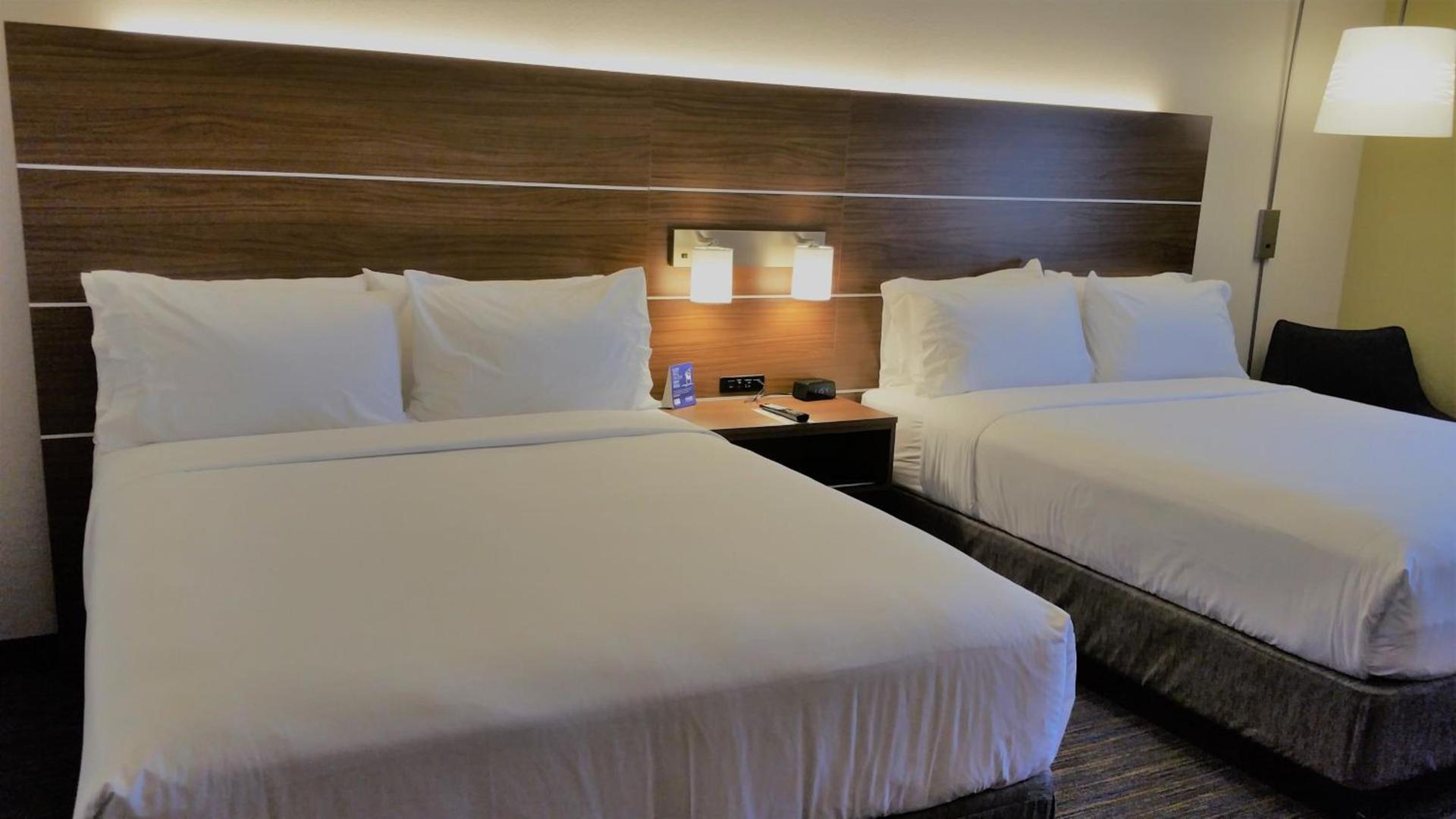Holiday Inn Express Hotel & Suites Charleston - North by IHG photo 7