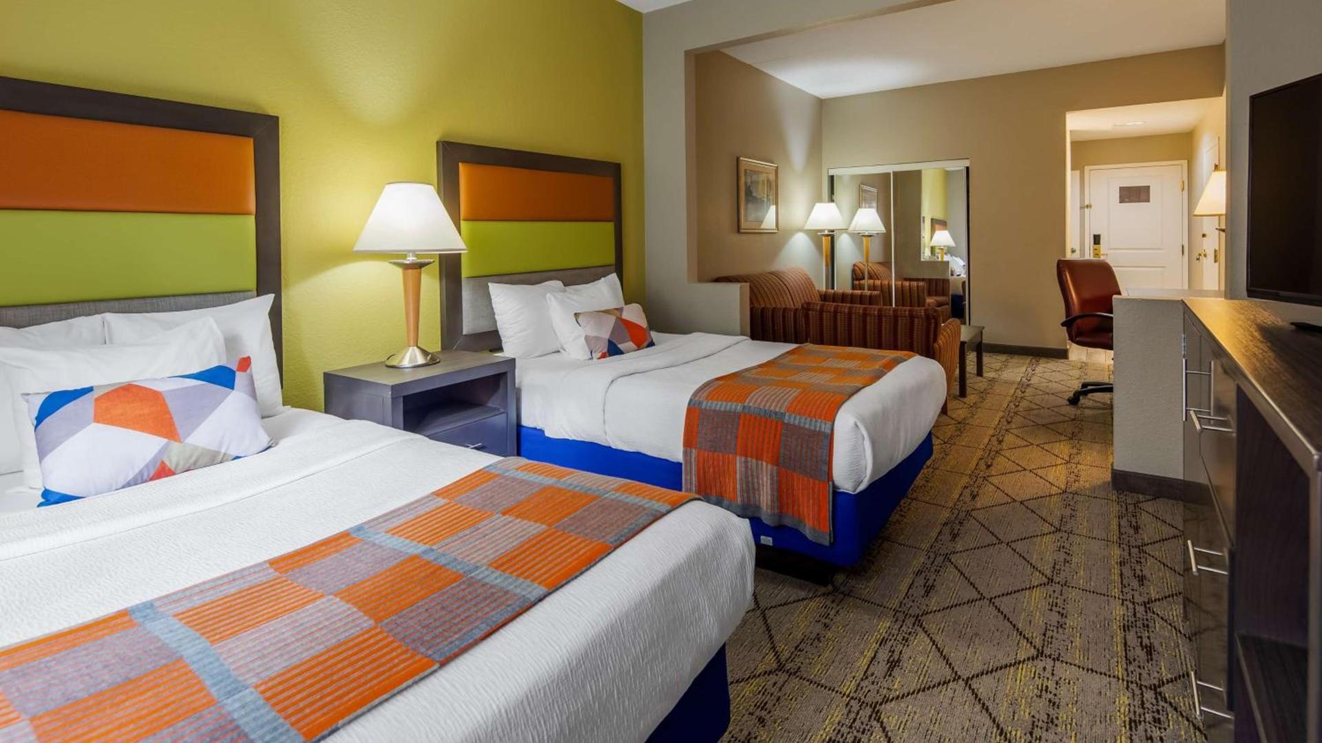 Best Western Plus Newport News photo 4