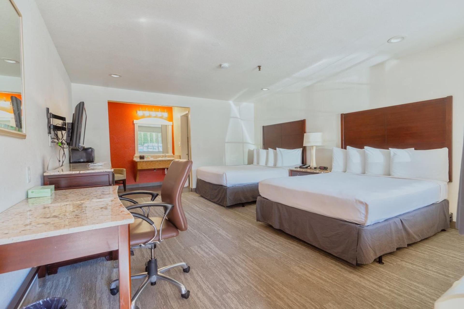 The Yosemite Inn photo 13