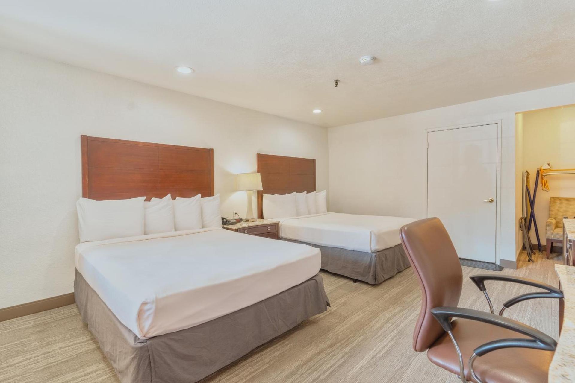The Yosemite Inn photo 18