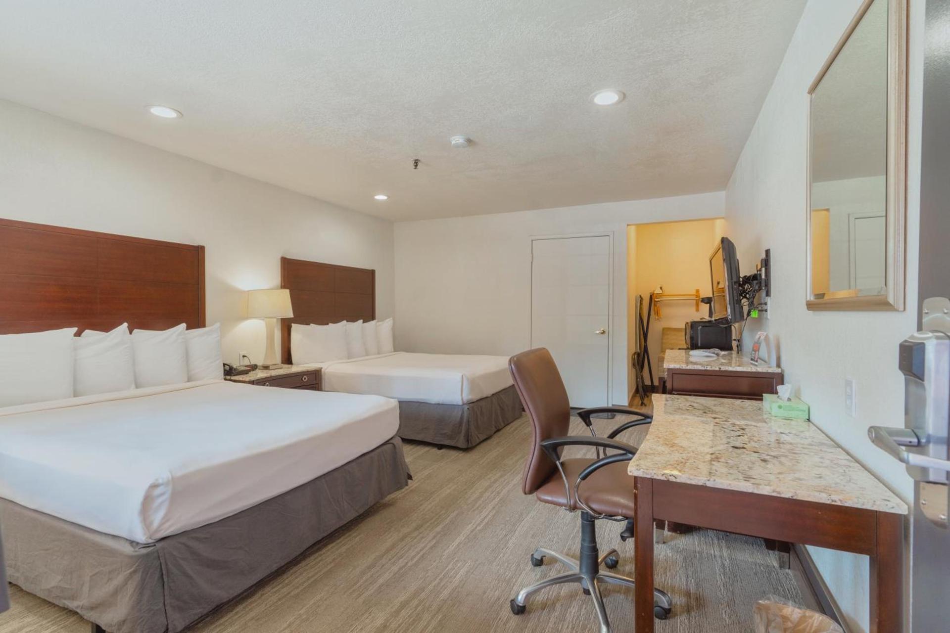 The Yosemite Inn photo 22