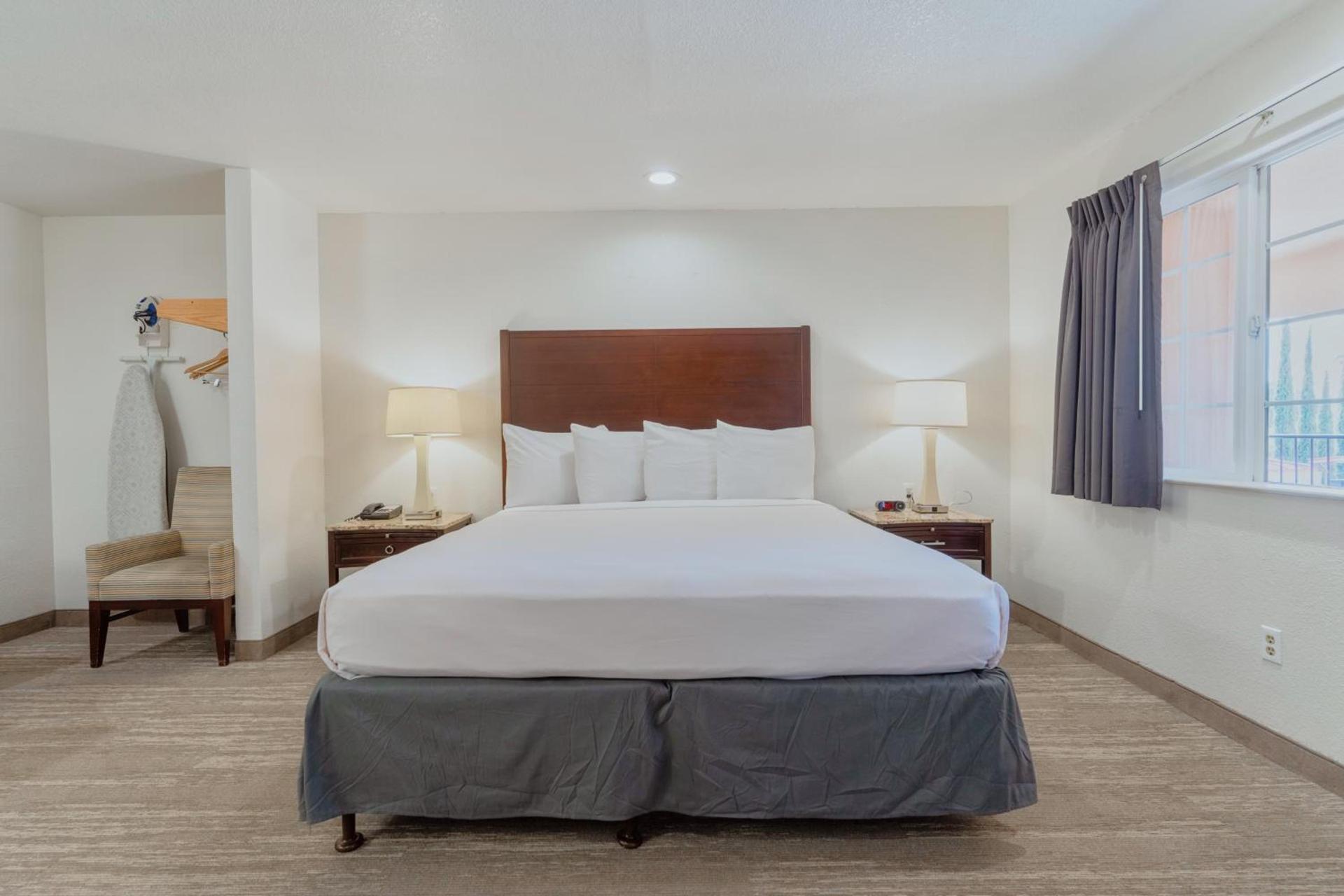 The Yosemite Inn photo 32
