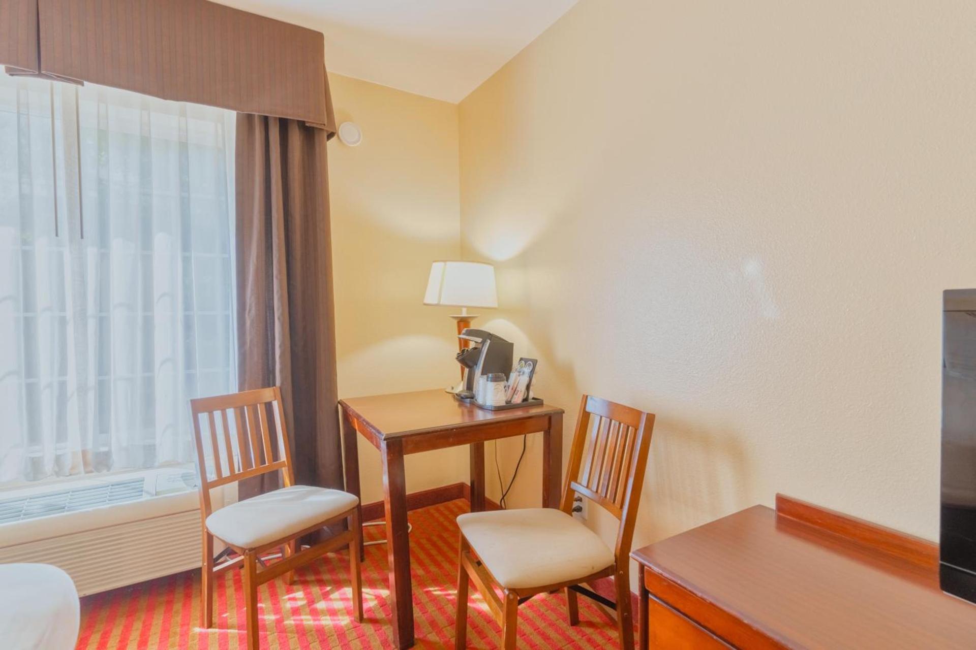 The Monarch Inn photo 23