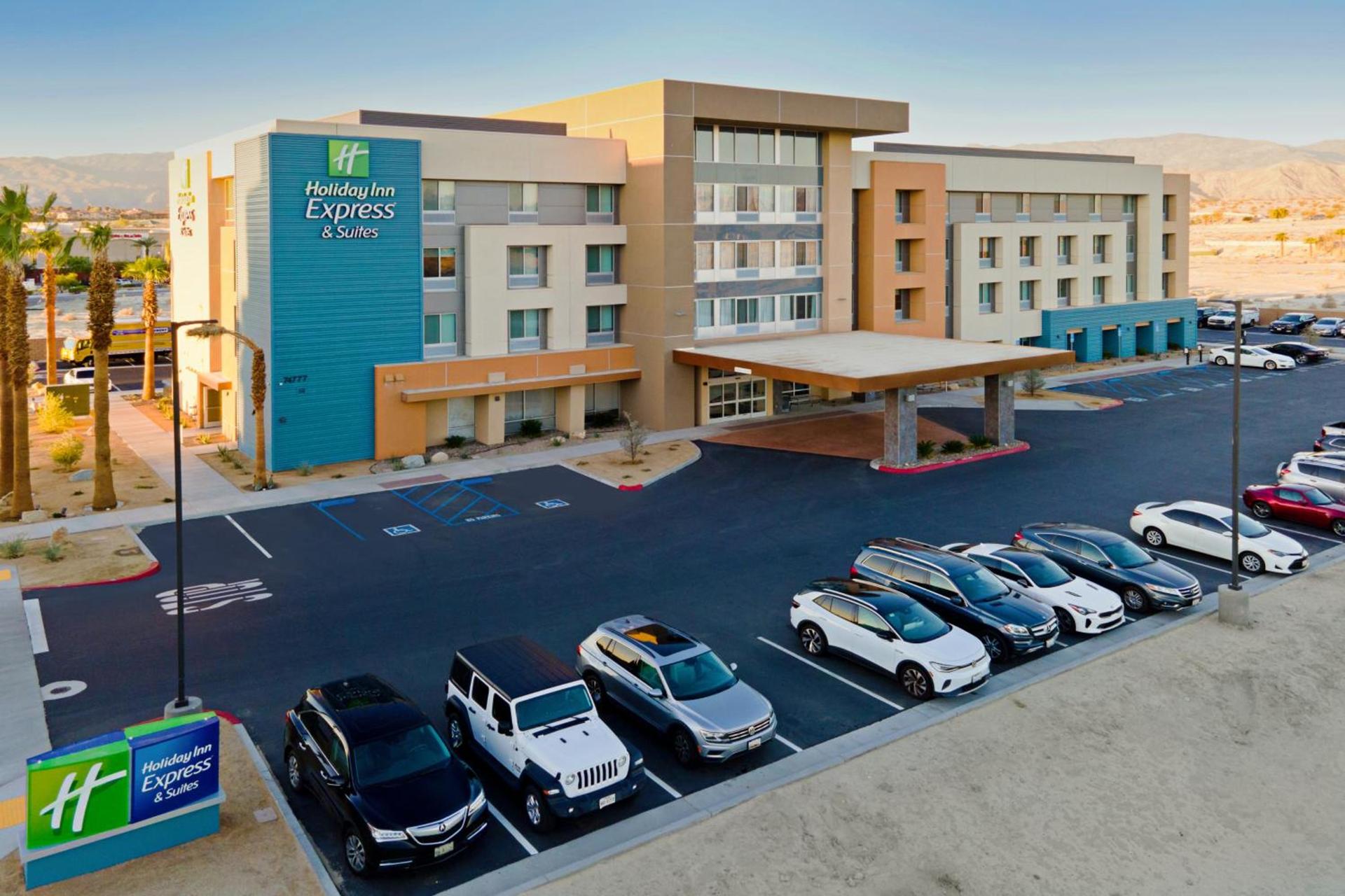 Holiday Inn Express & Suites Palm Desert - Millennium by IHG photo 27