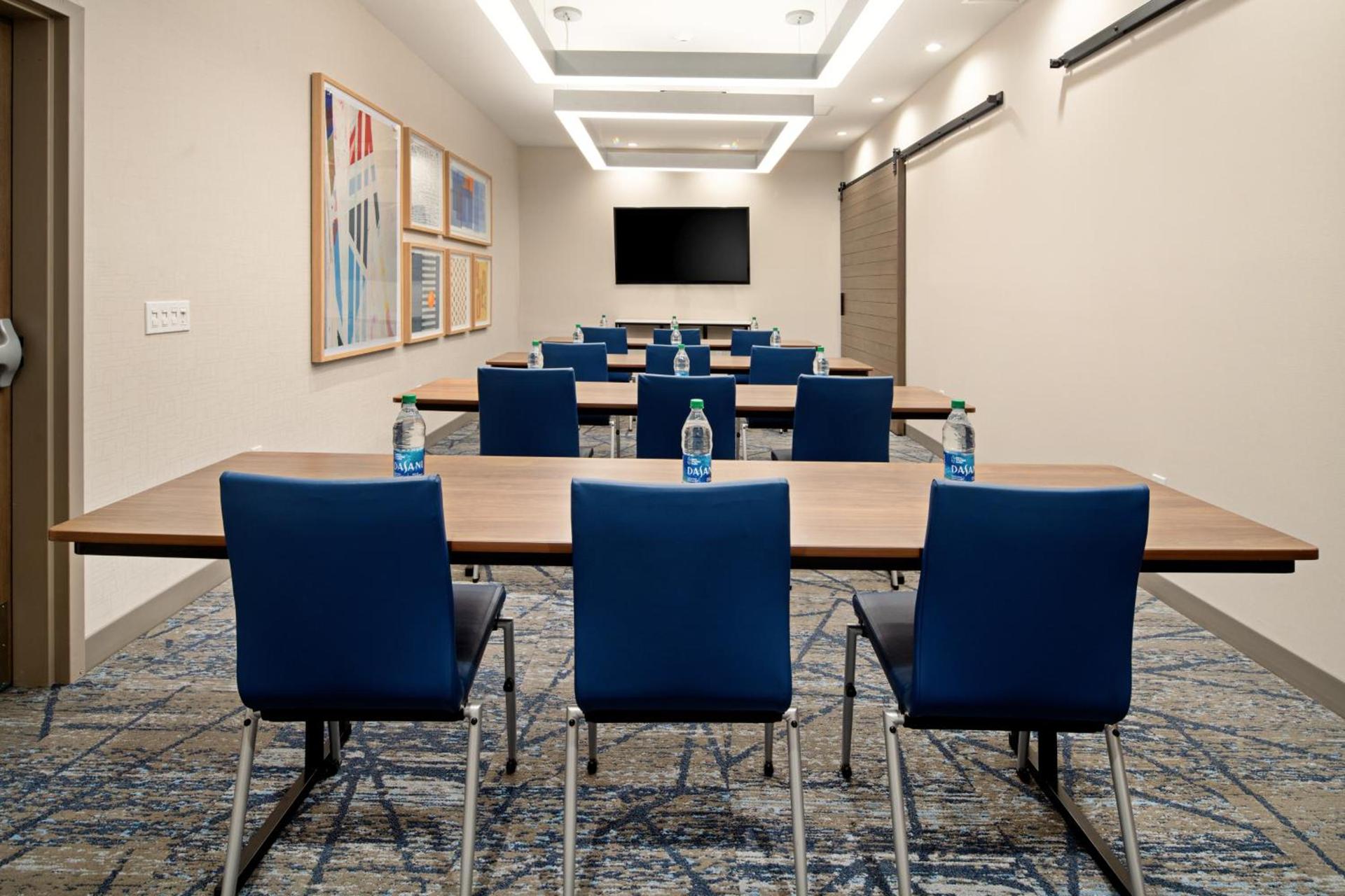 Holiday Inn Express & Suites Palm Desert - Millennium by IHG photo 25
