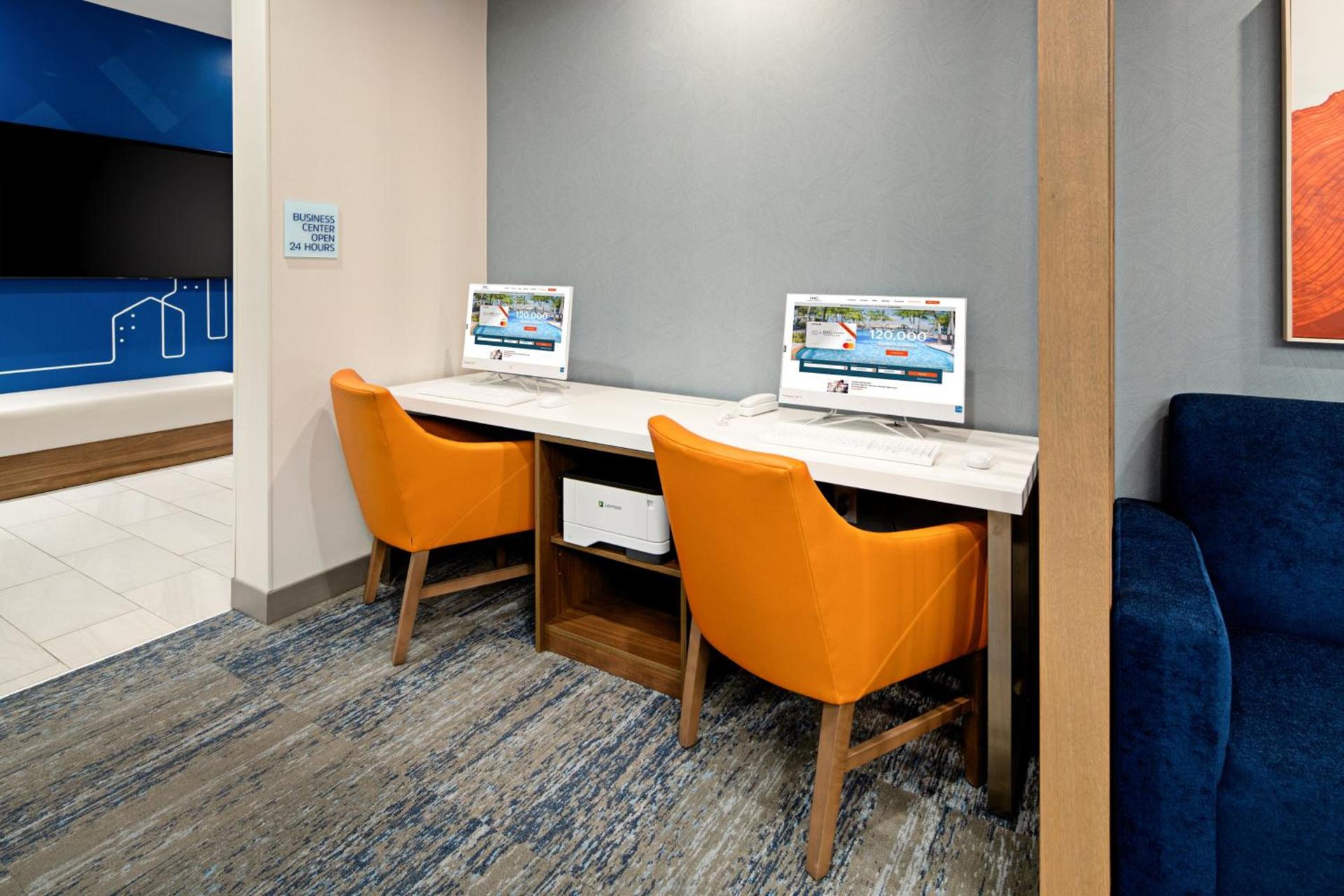 Holiday Inn Express & Suites Palm Desert - Millennium by IHG photo 23