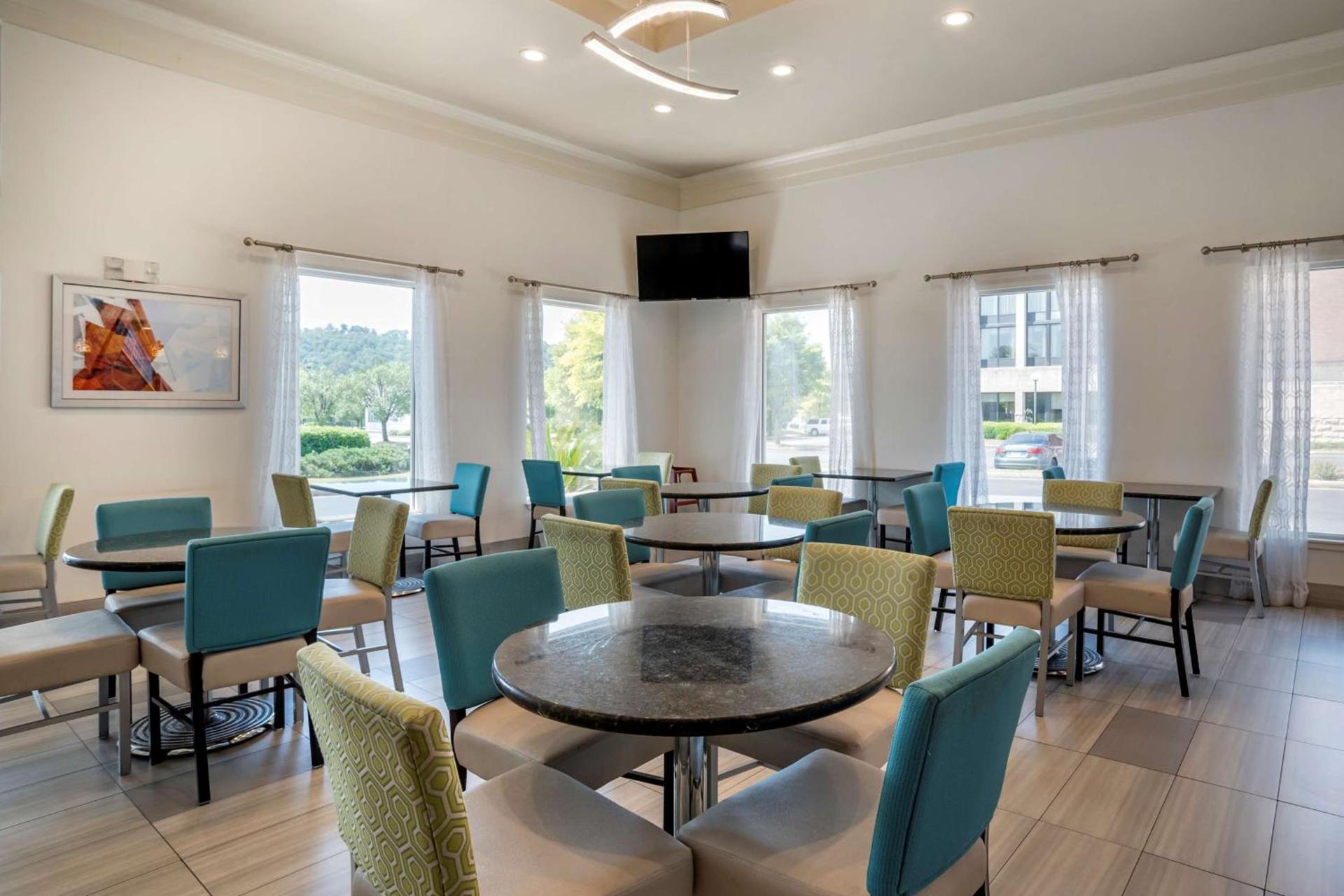 Best Western Carlton Suites photo 19