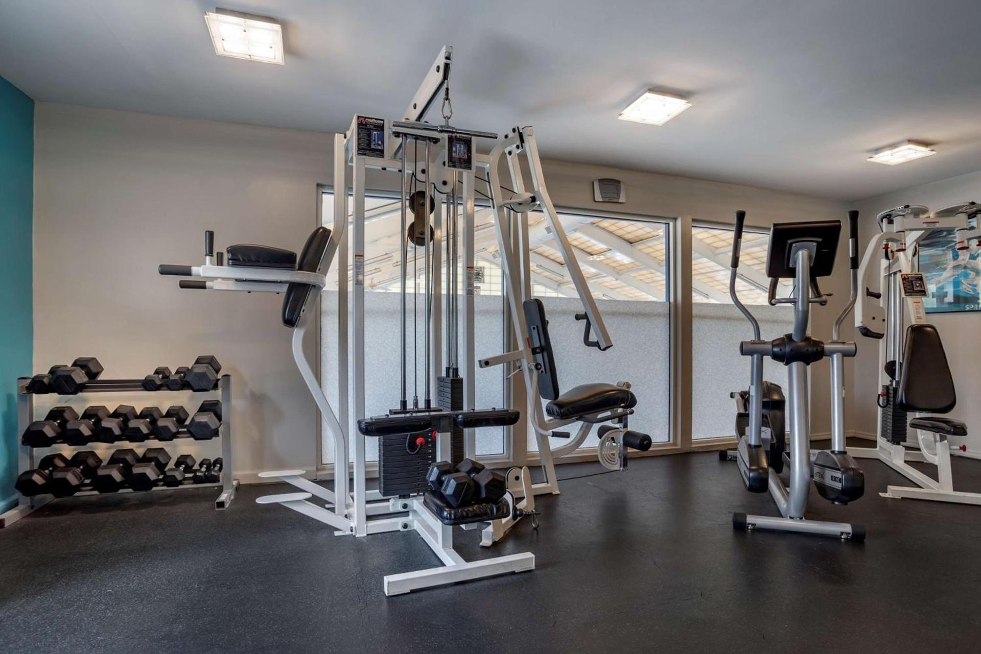 Best Western Carlton Suites photo 6