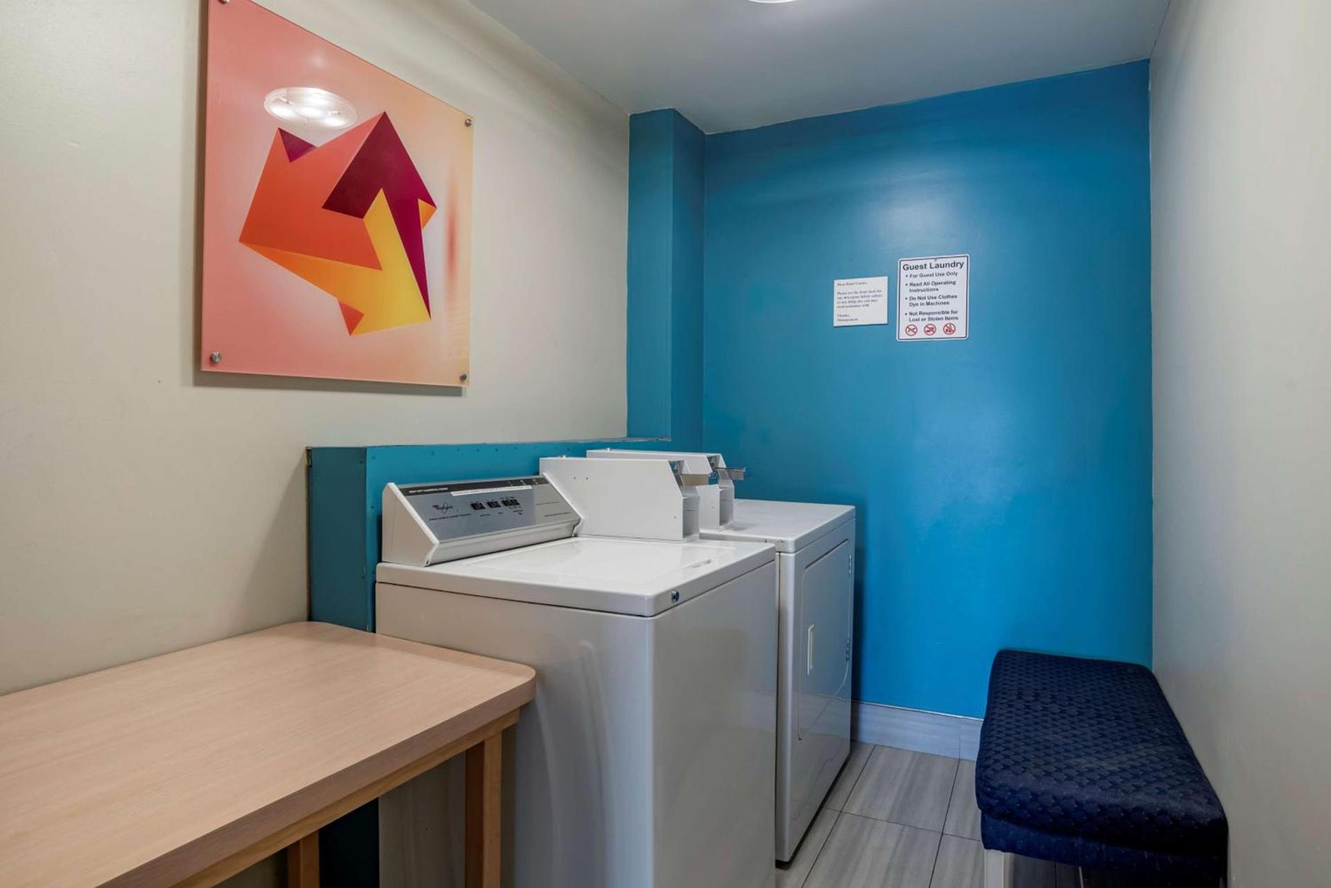 Best Western Carlton Suites photo 22