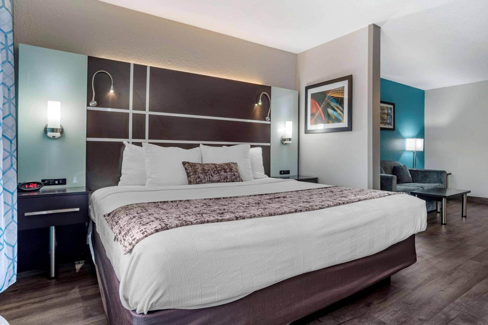 Best Western Carlton Suites photo 15