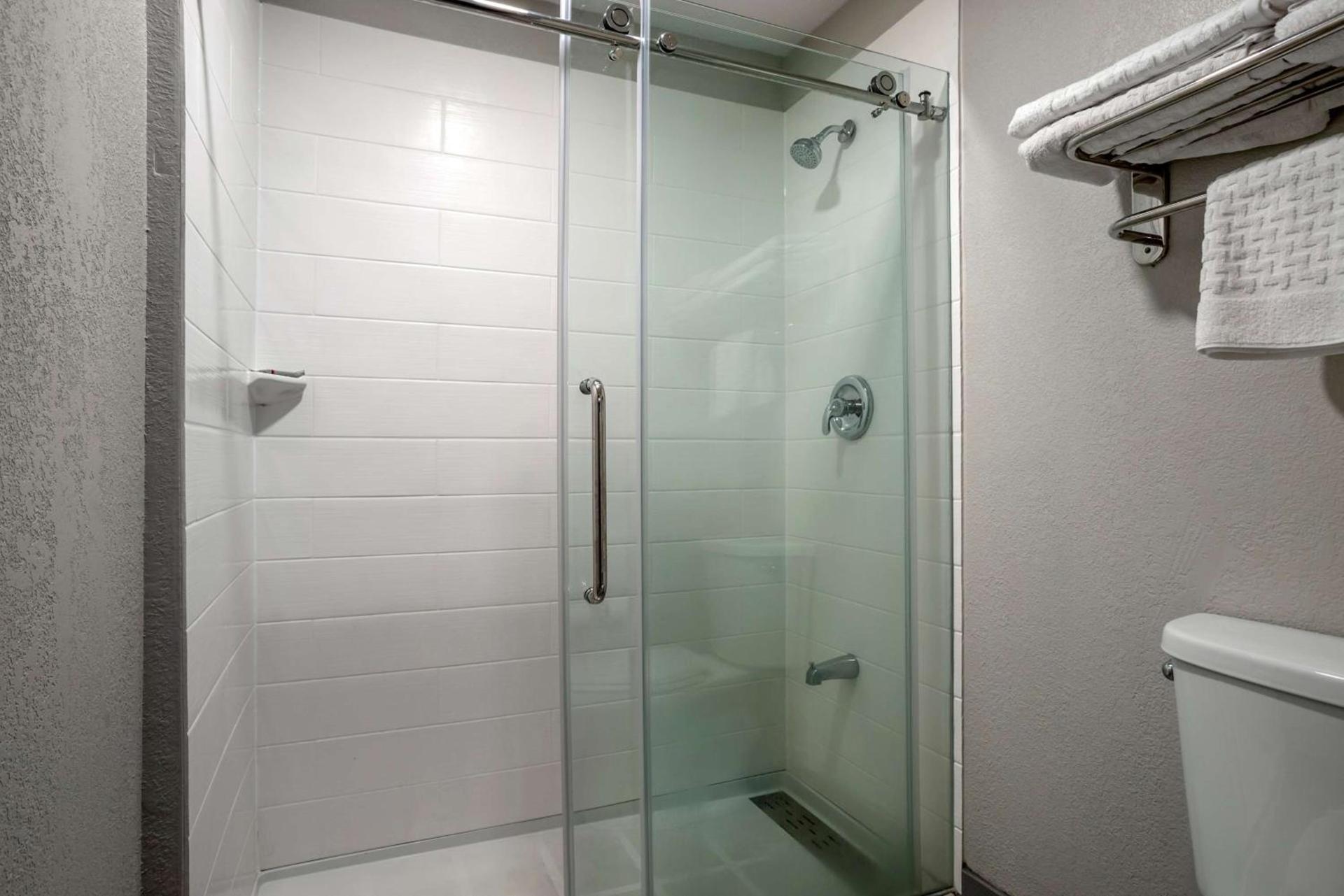 Best Western Carlton Suites photo 24