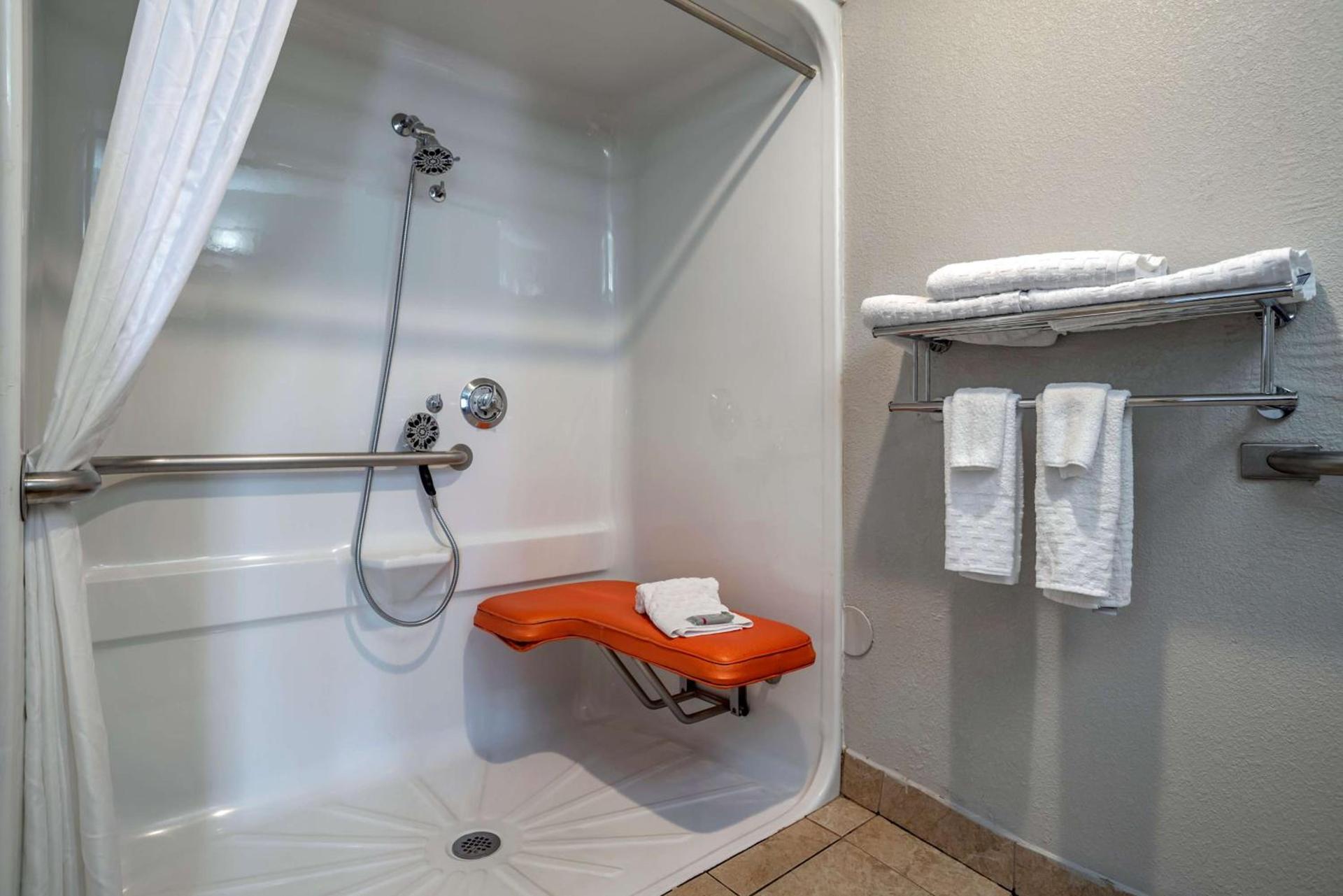 Best Western Carlton Suites photo 25