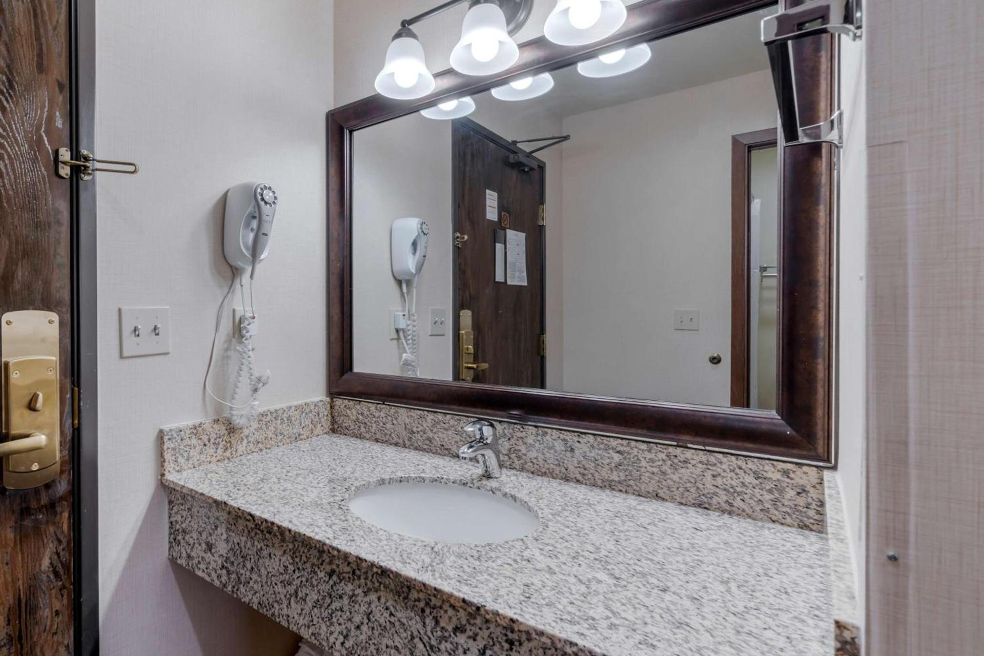 Best Western Pinedale Inn photo 25