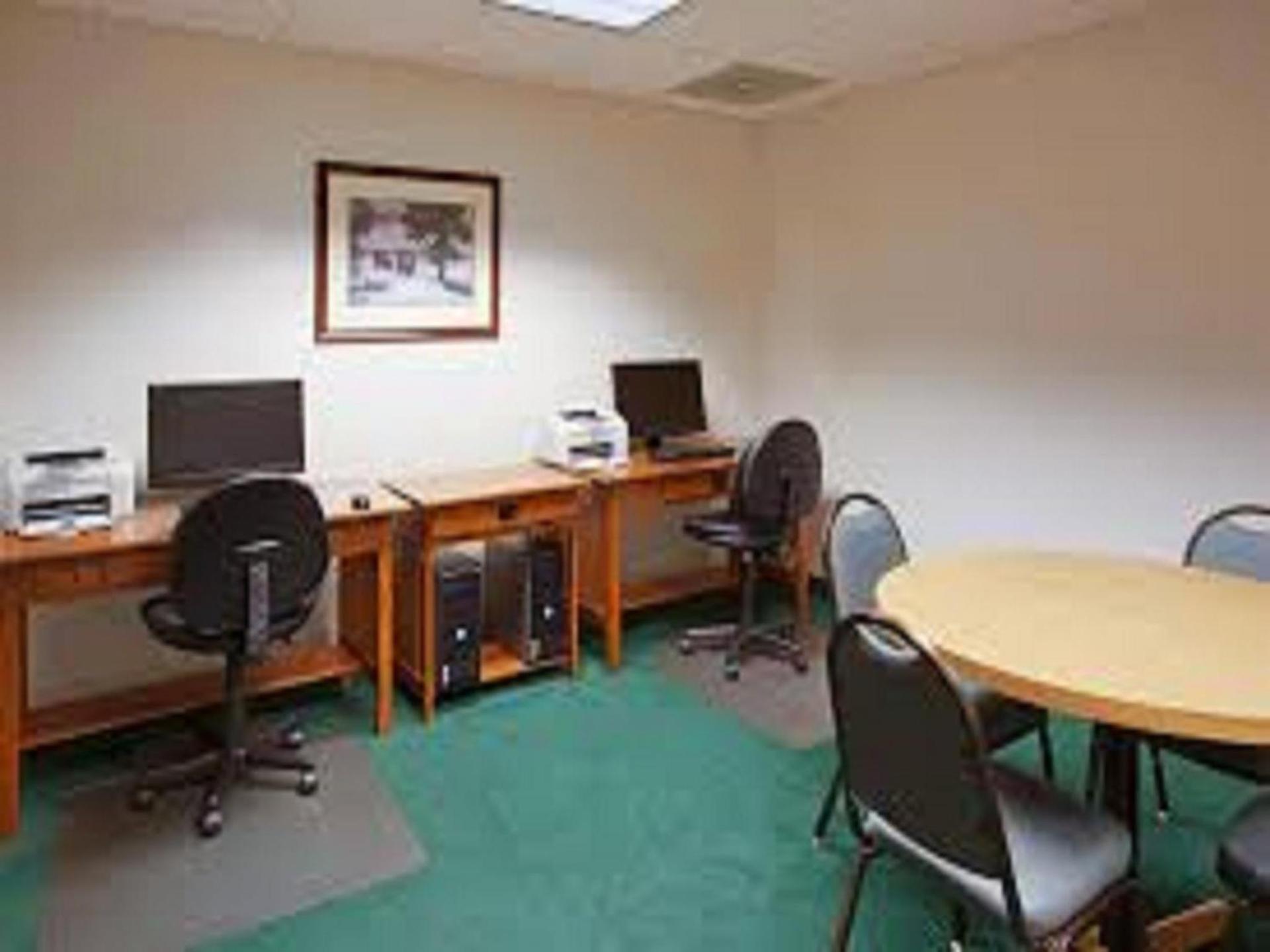 Parkview Inn & Suites, Lancaster Amish Country, PA photo 8