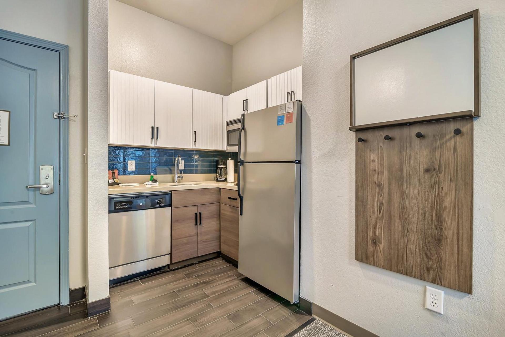 Staybridge Suites Tyler University Area by IHG photo 78
