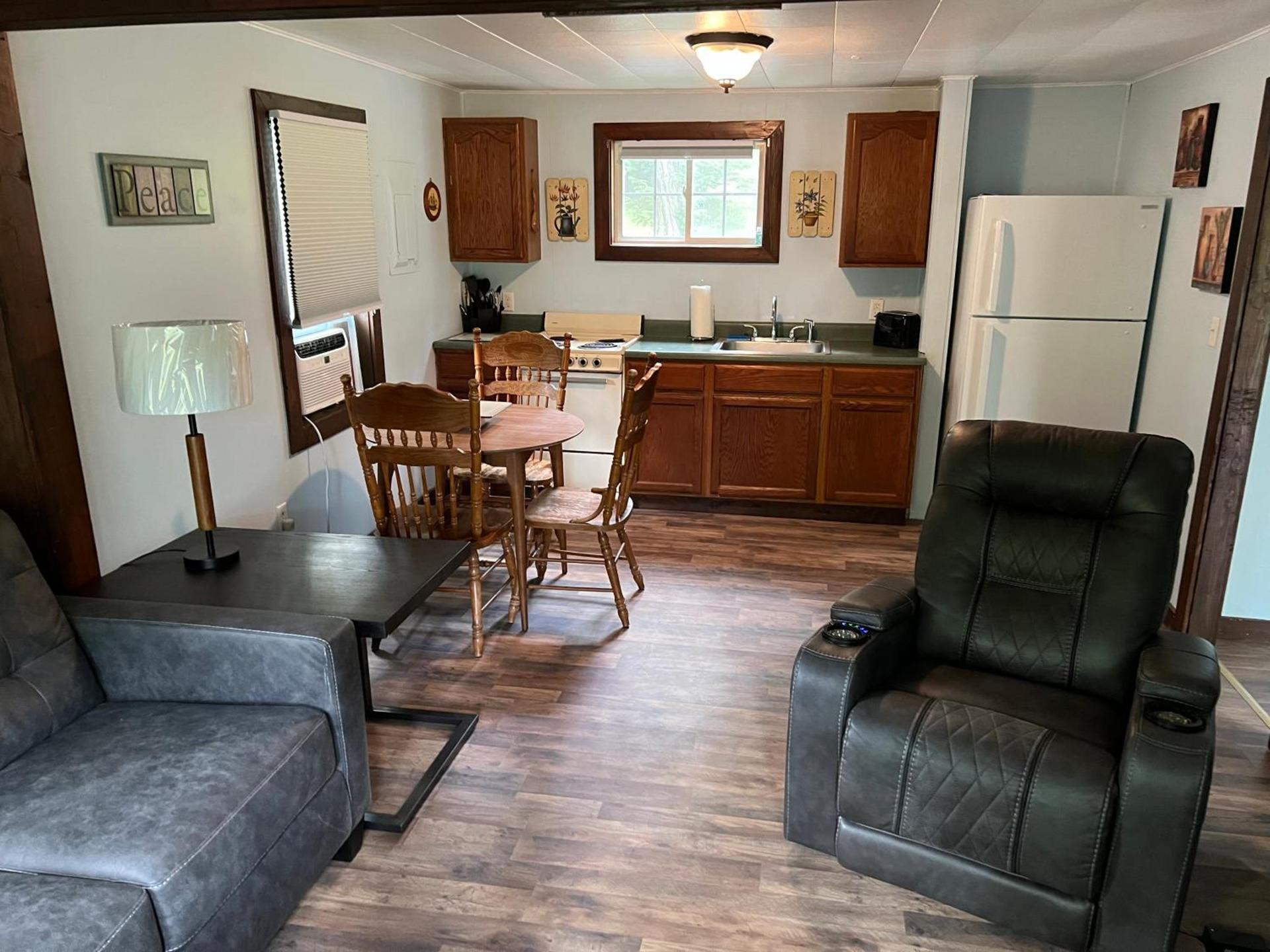 Echo Valley Cottages photo 14