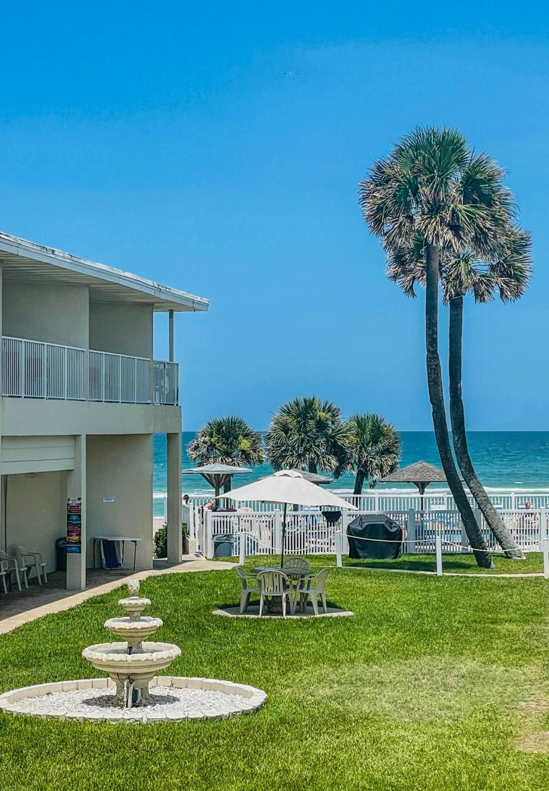 Ocean Court Beachfront Hotel photo 4