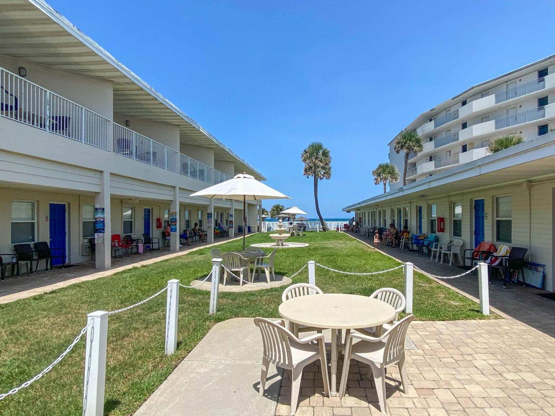 Ocean Court Beachfront Hotel photo 5