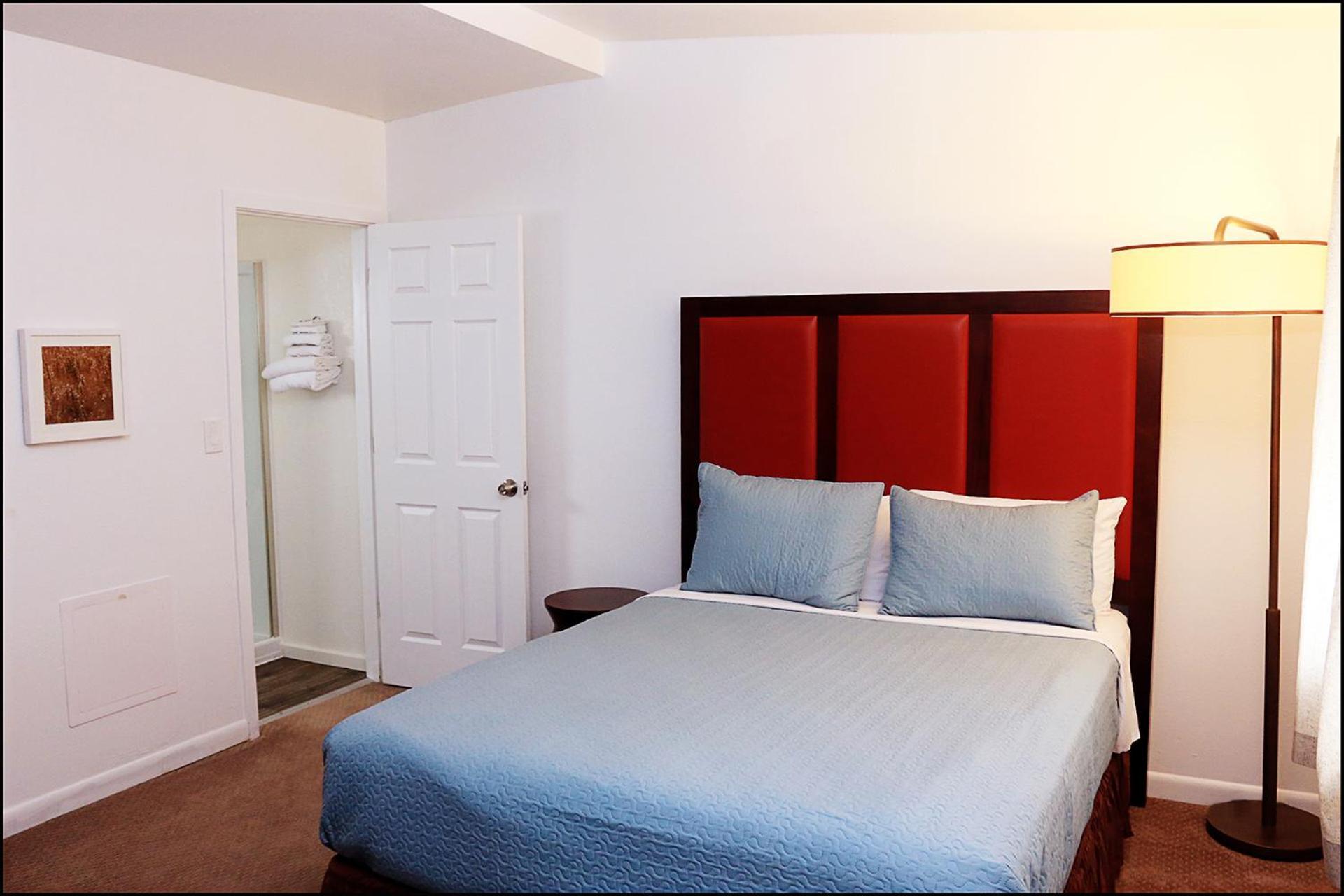 Antler Motel photo 12