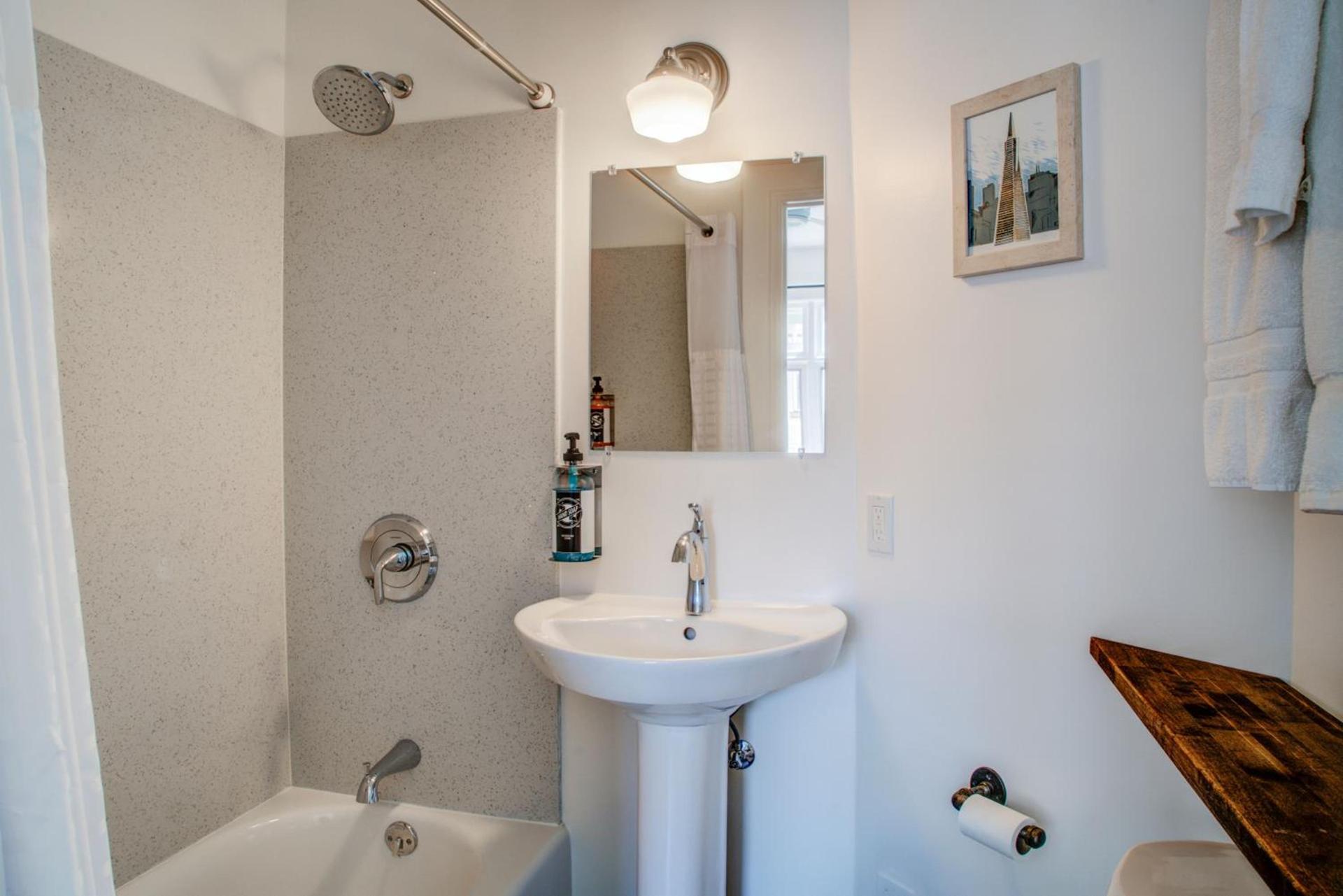 The Bartlett Hotel and Guesthouse photo 14