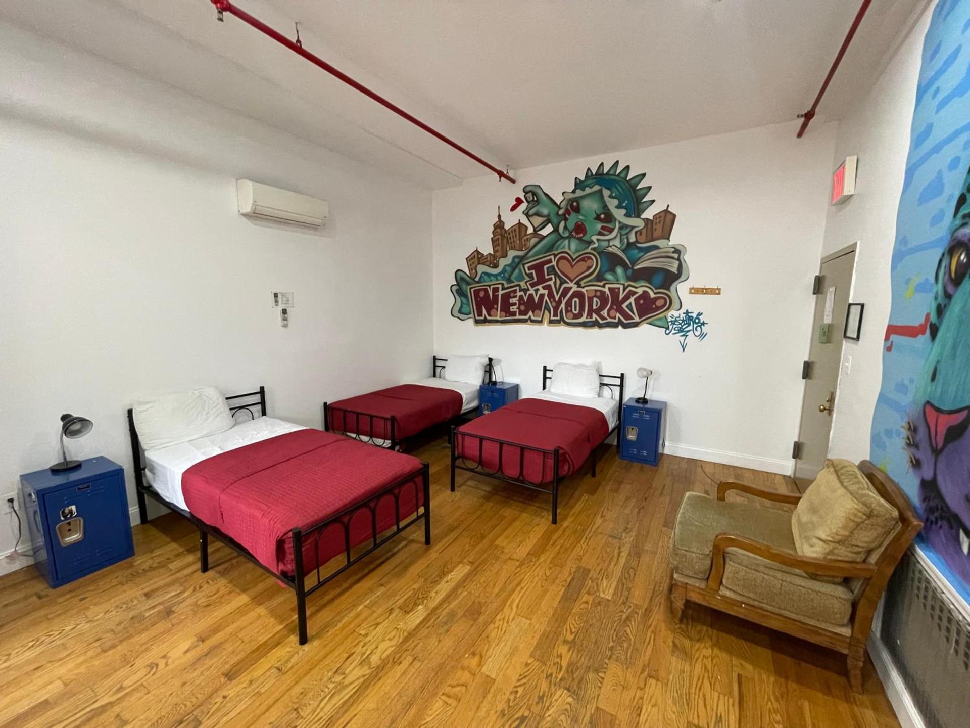 NY Moore Hostel photo 40