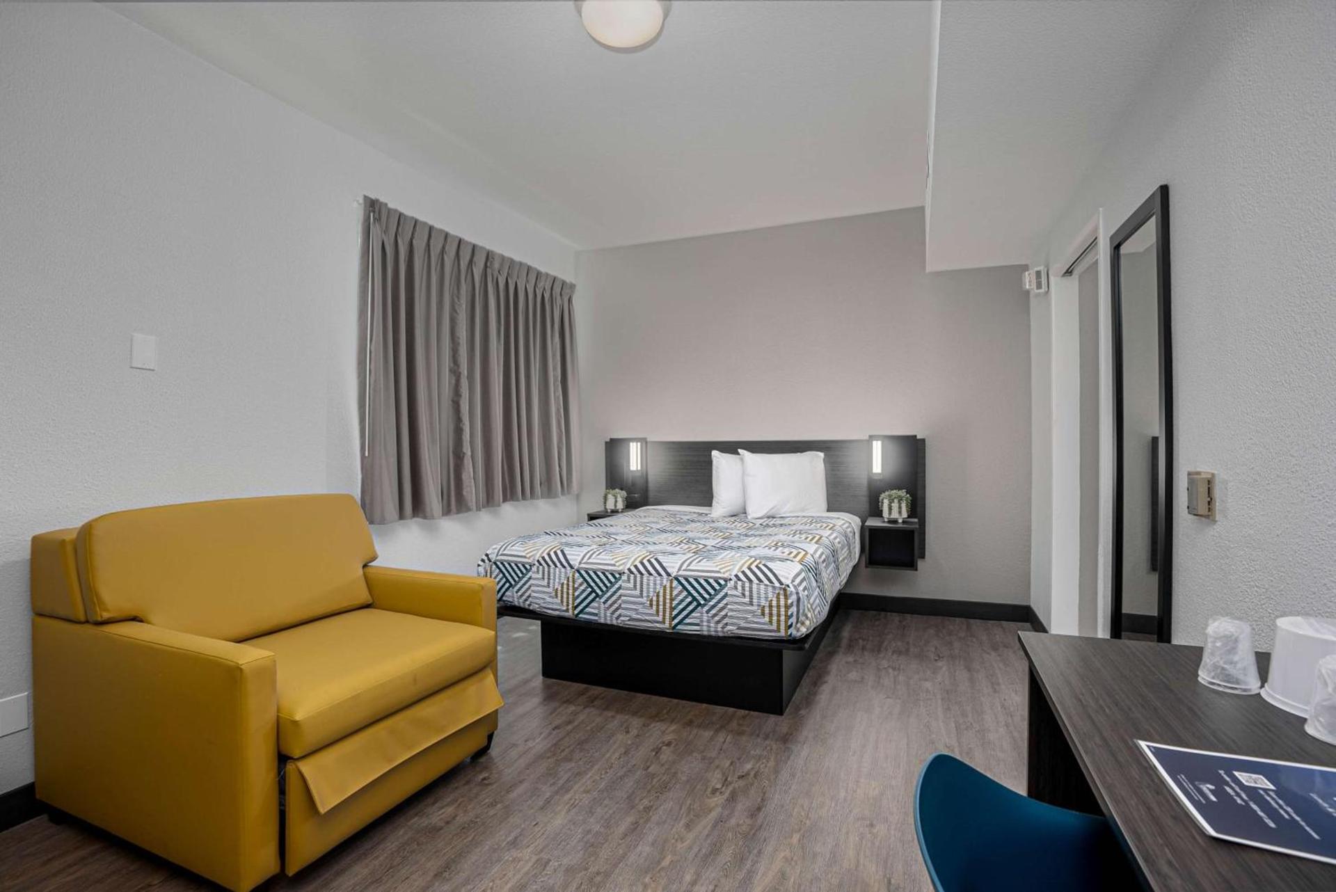 Motel 6-San Diego, CA - Downtown photo 39