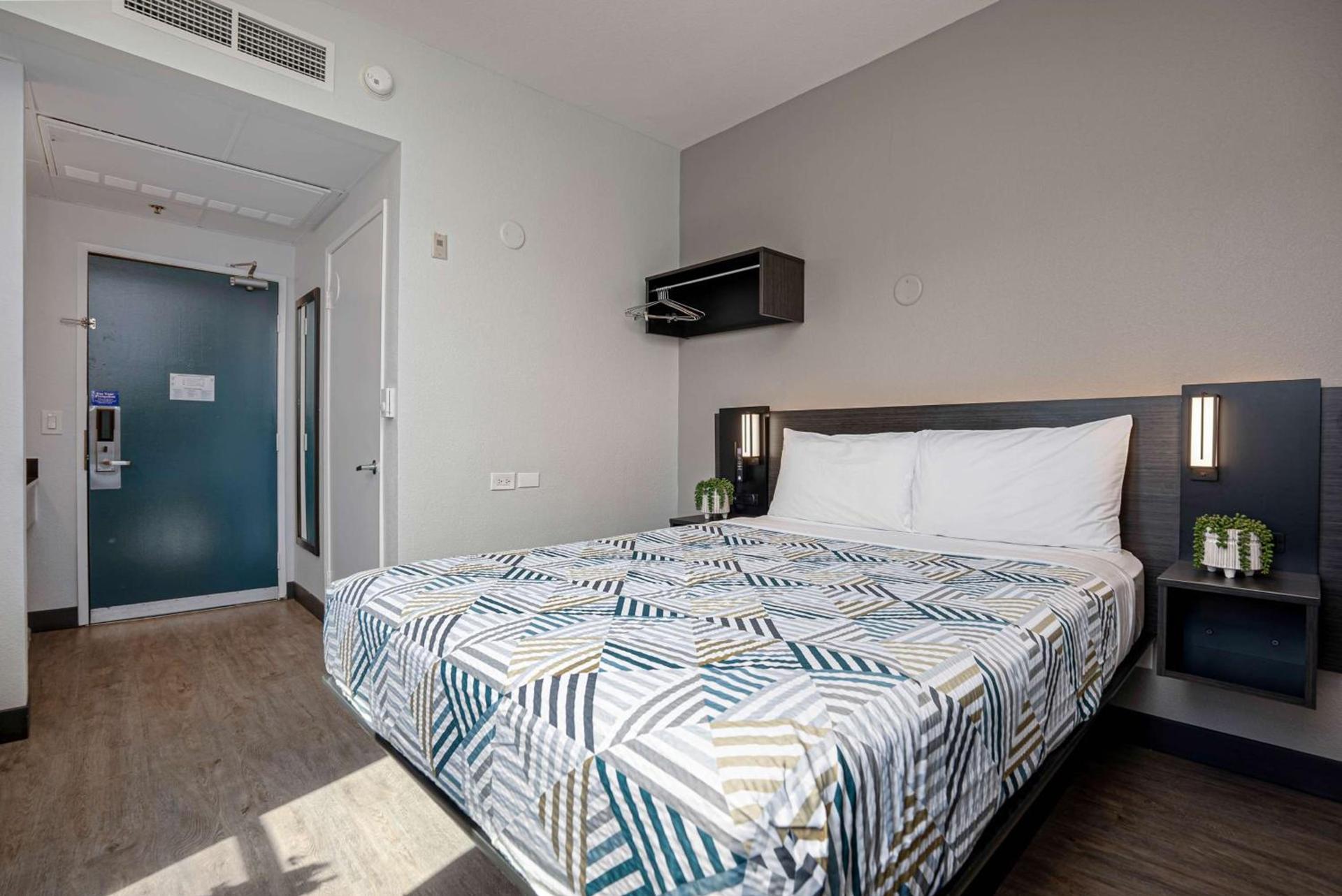 Motel 6-San Diego, CA - Downtown photo 42