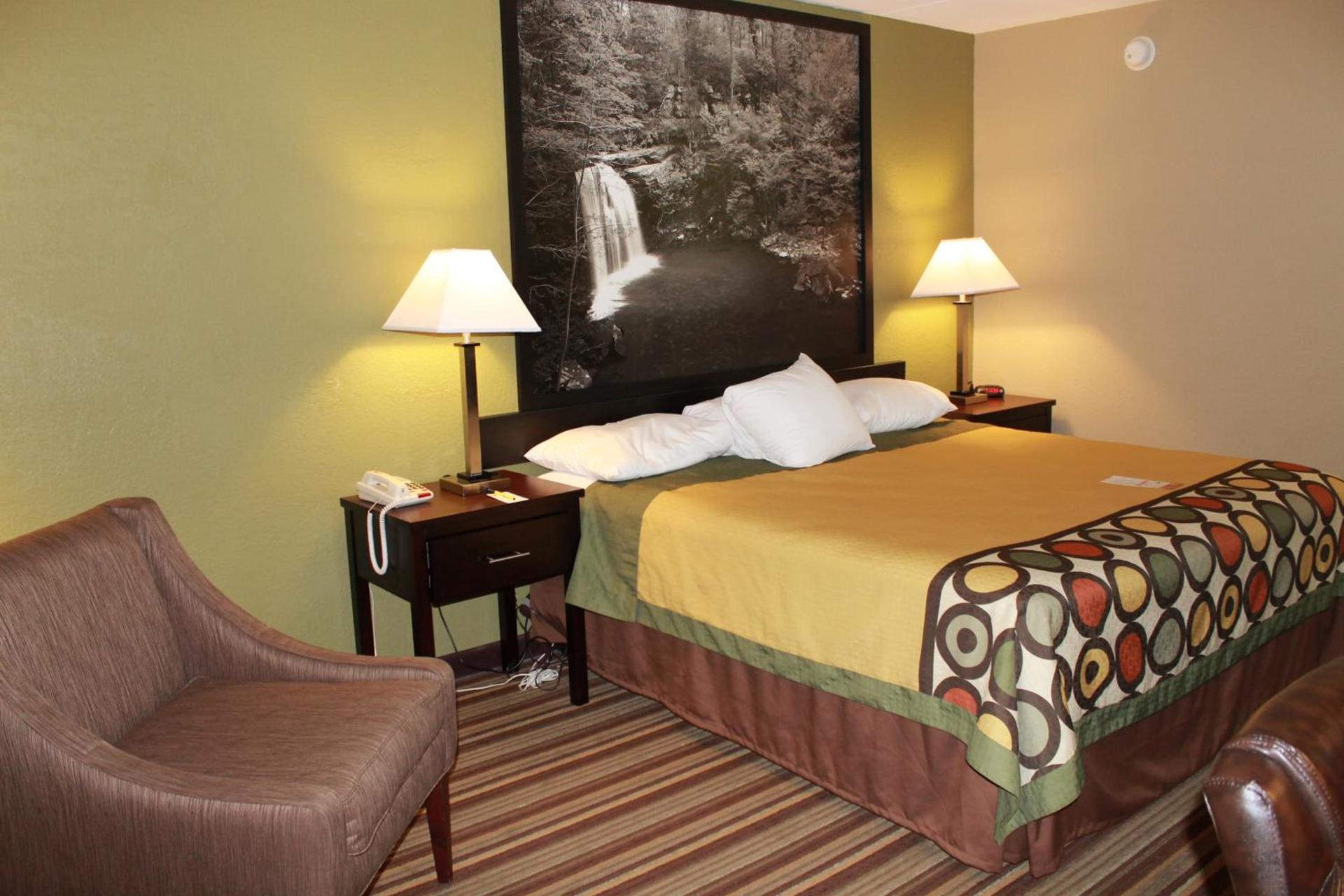 Super 8 by Wyndham Morrilton photo 26