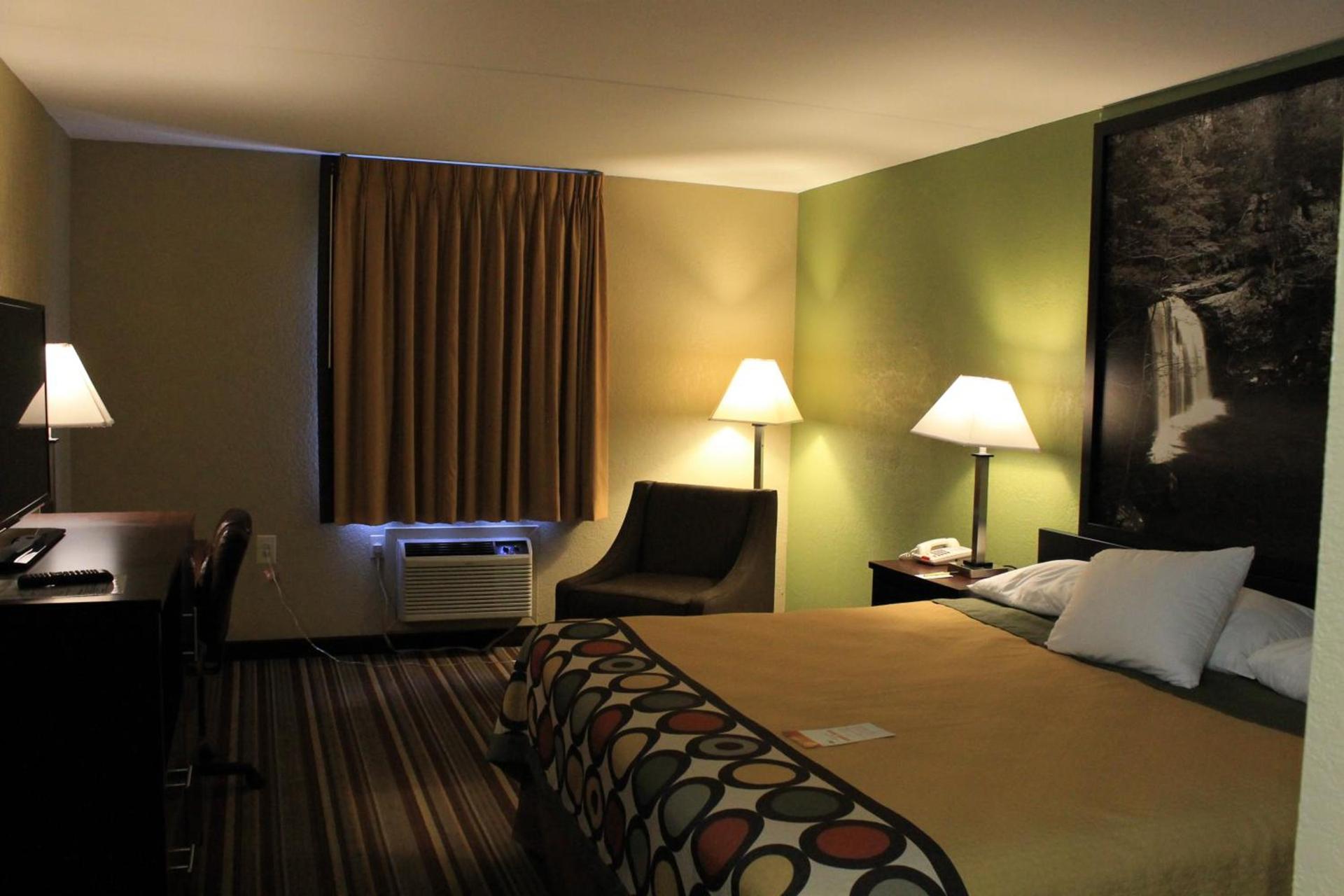 Super 8 by Wyndham Morrilton photo 27