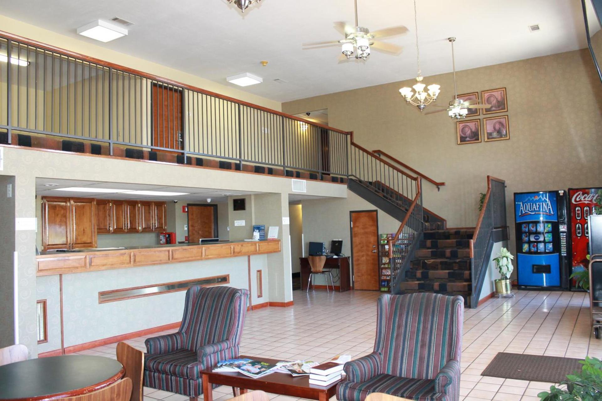Super 8 by Wyndham Morrilton photo 14