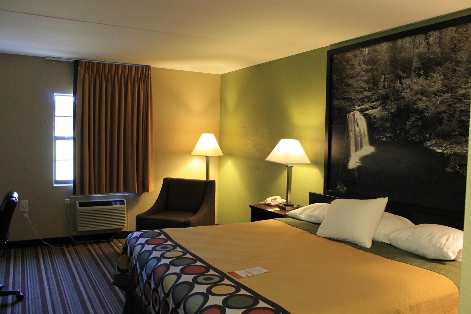 Super 8 by Wyndham Morrilton photo 28