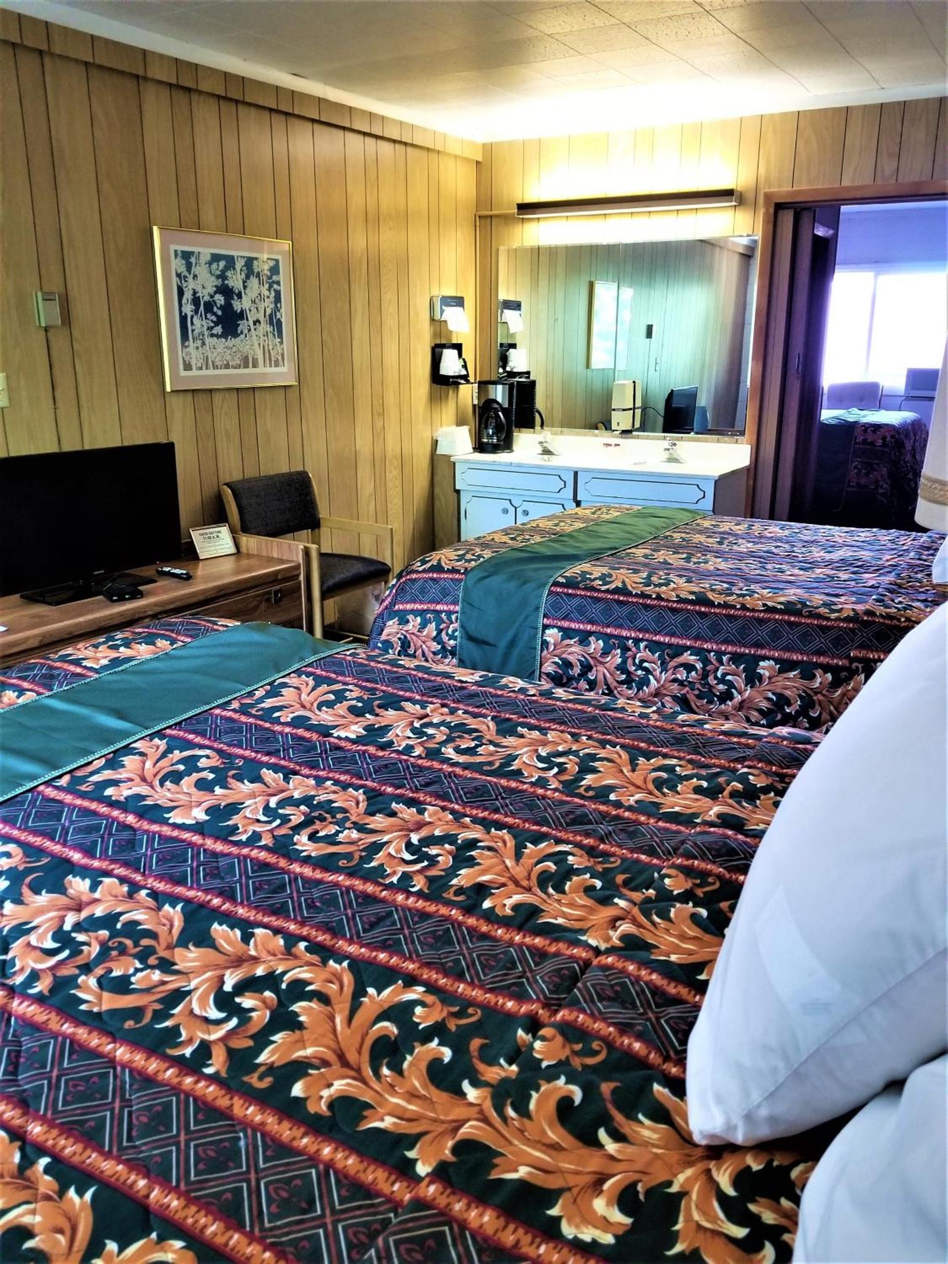 Town House Motor Inn photo 11