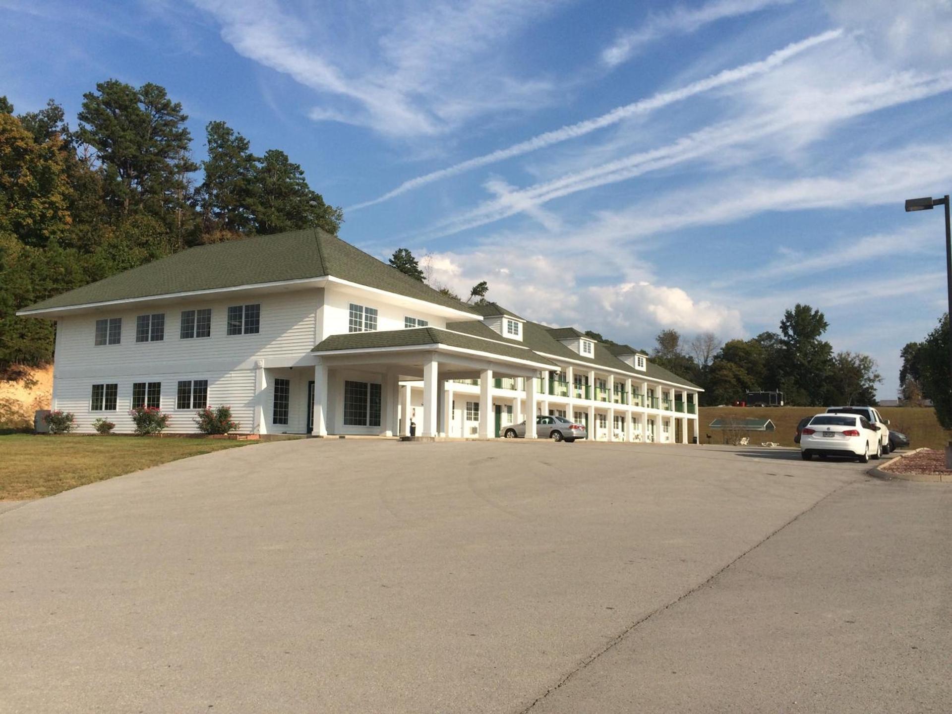 Hurricane Inn photo 19