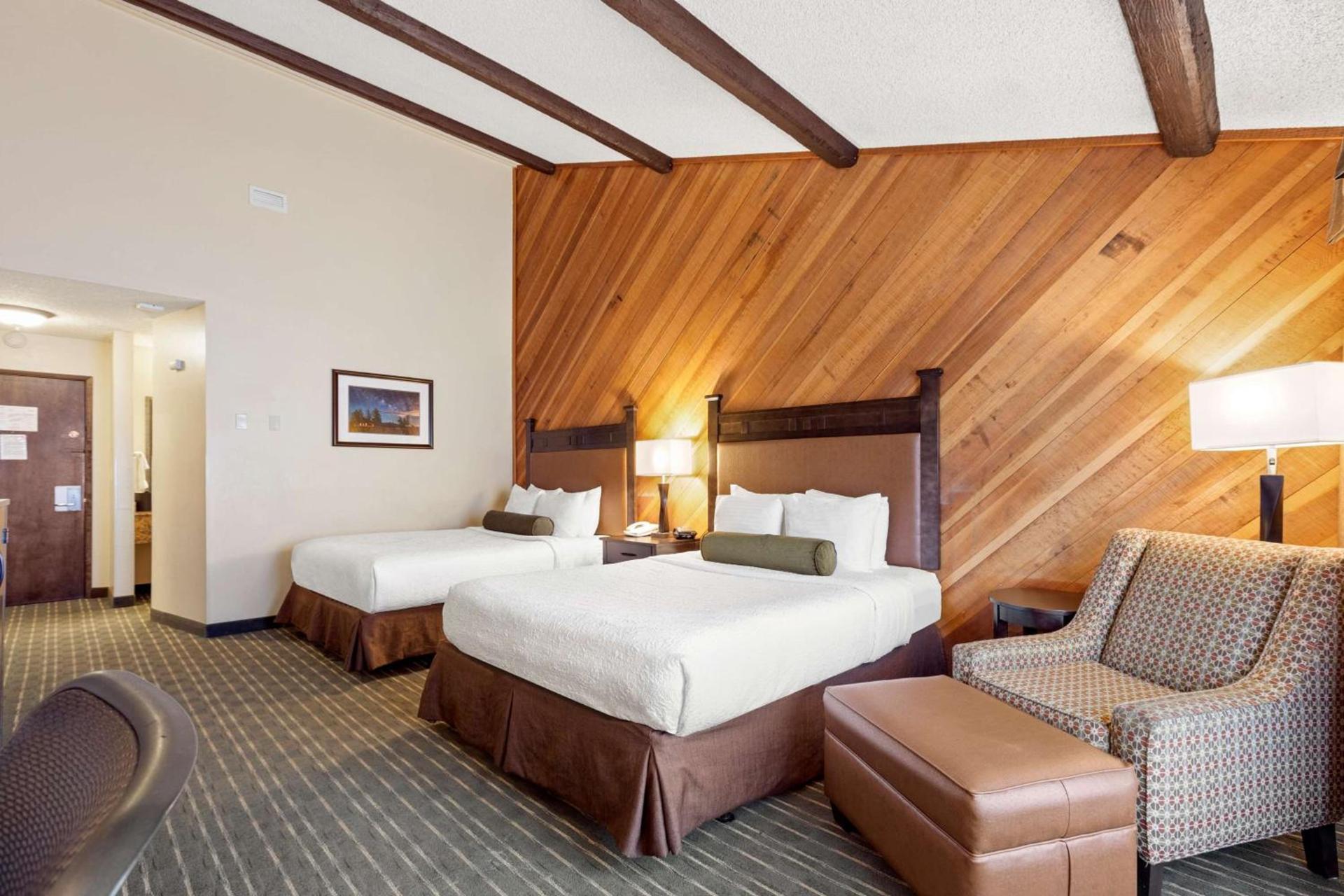 Best Western Plus Tree House photo 60