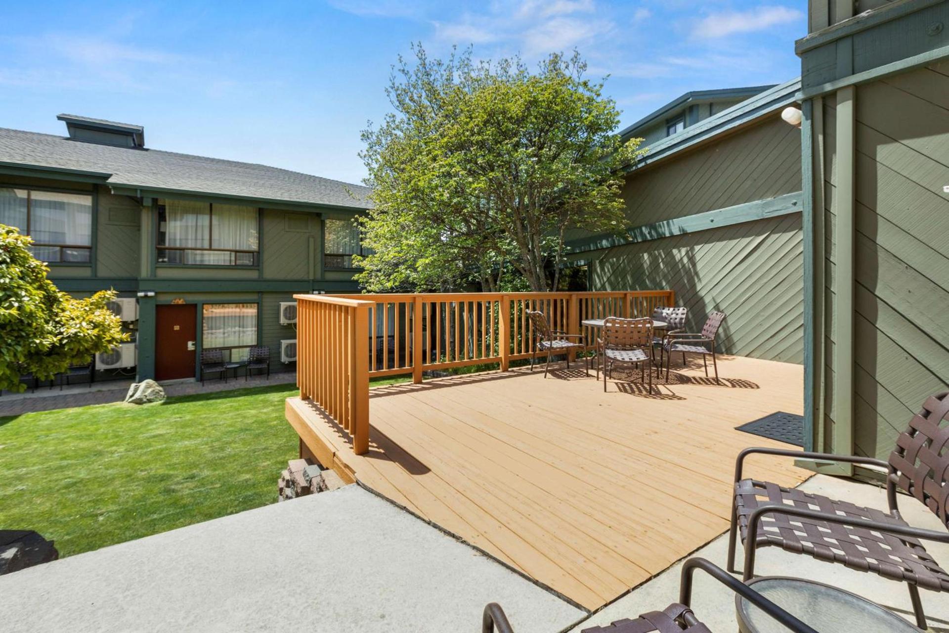 Best Western Plus Tree House photo 7