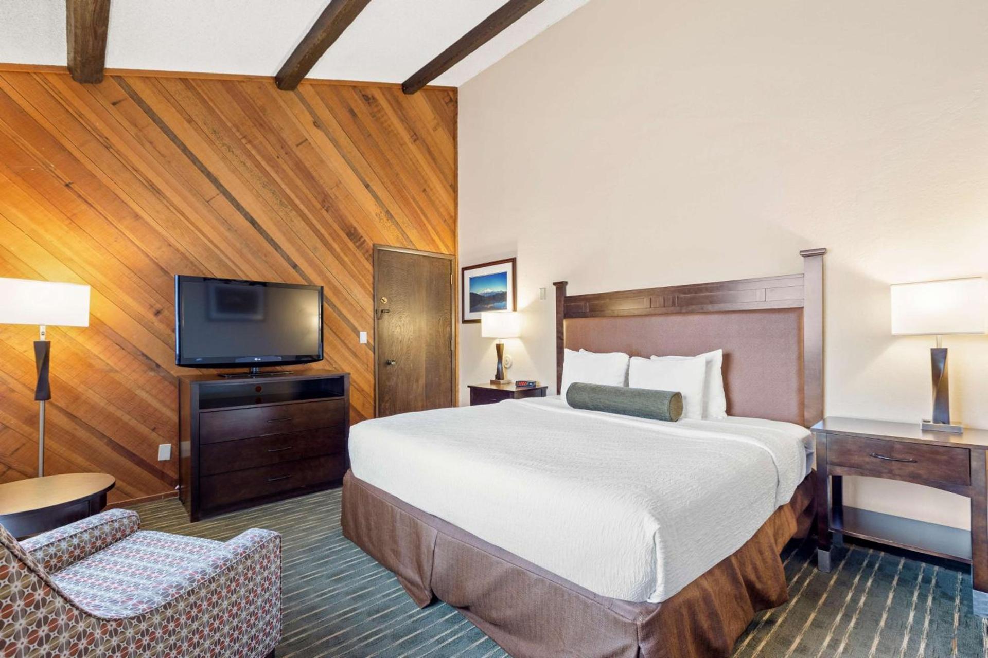 Best Western Plus Tree House photo 58