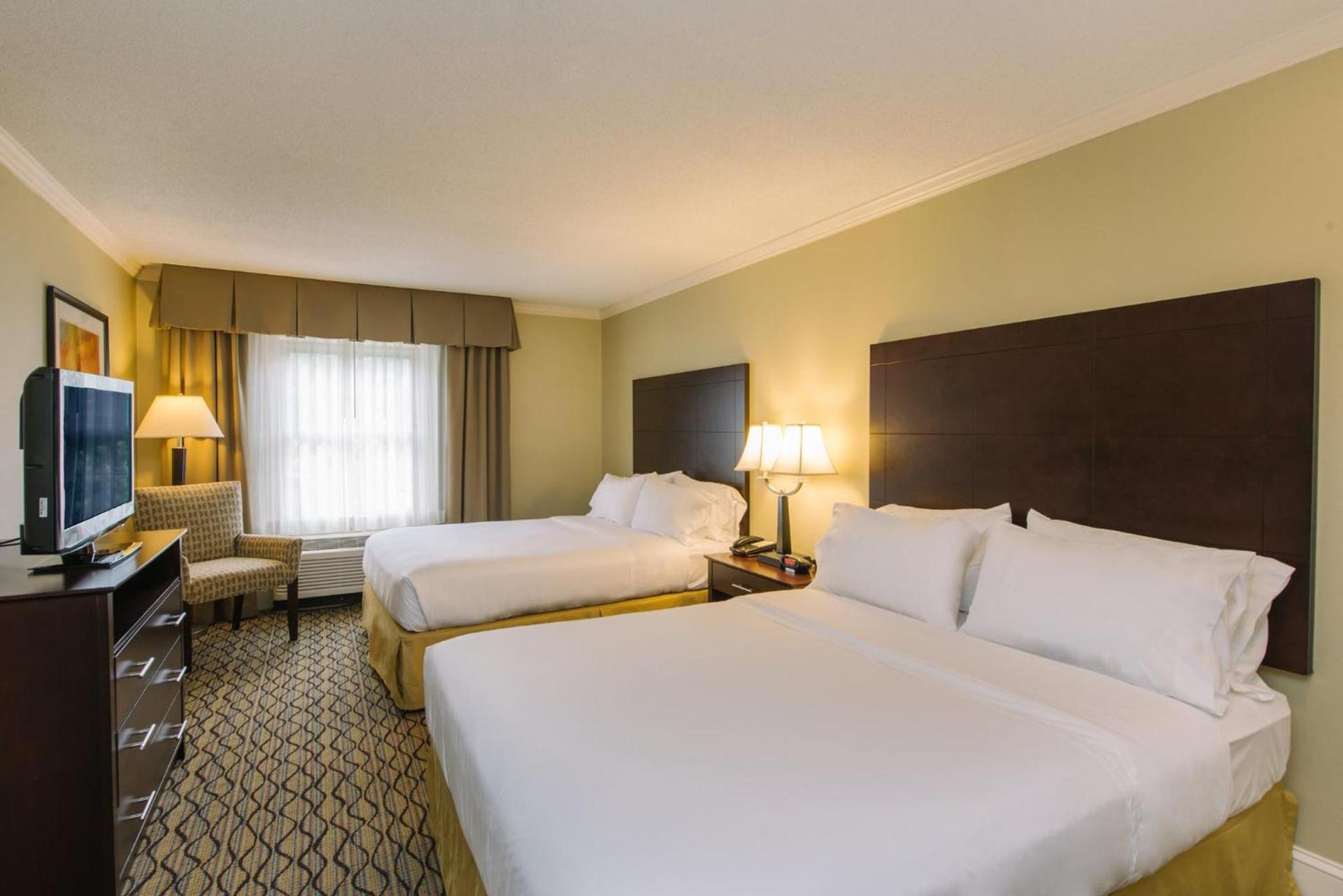 Holiday Inn Express and Suites Merrimack - Nashua by IHG photo 28