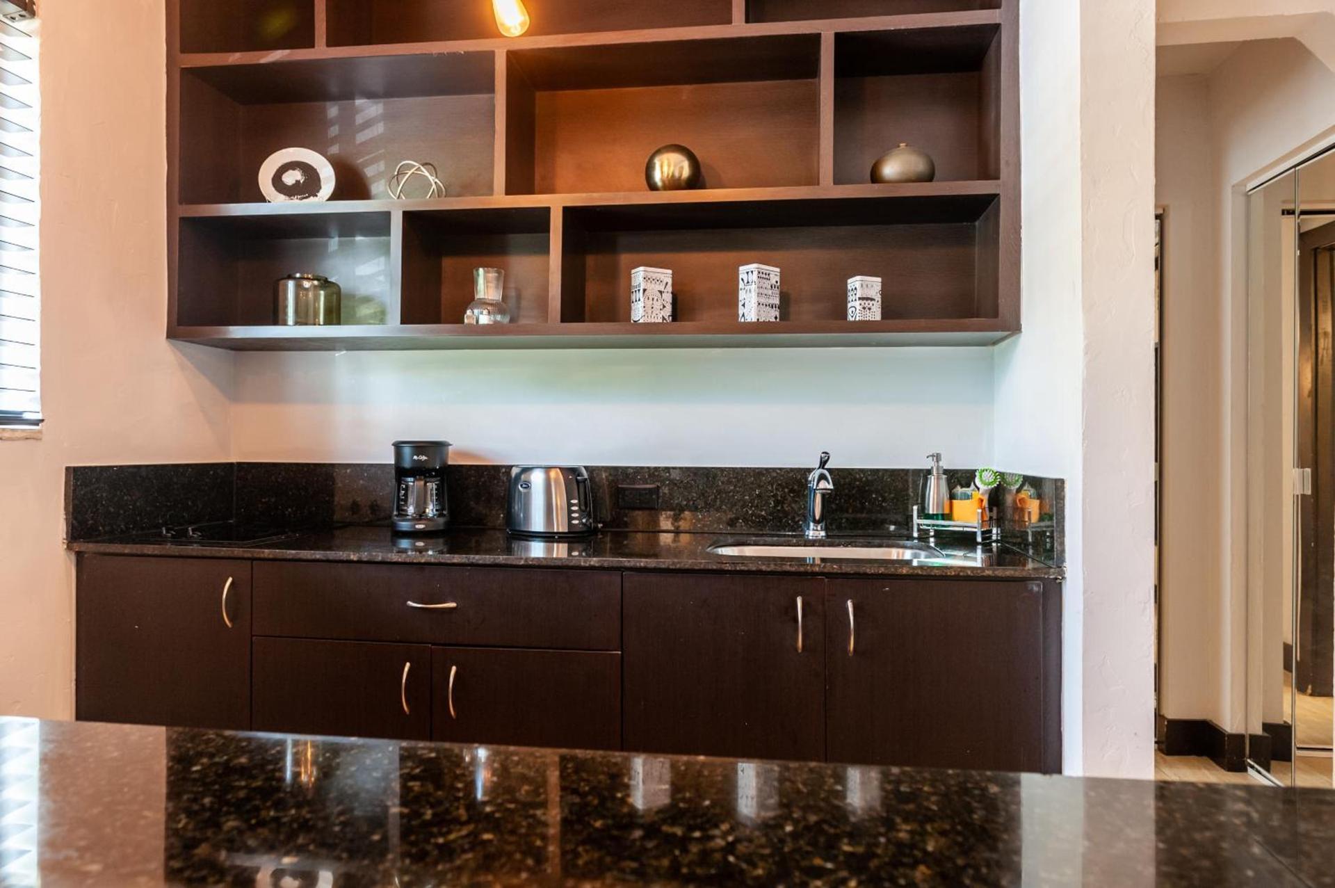 Lincoln Arms Suites photo 29
