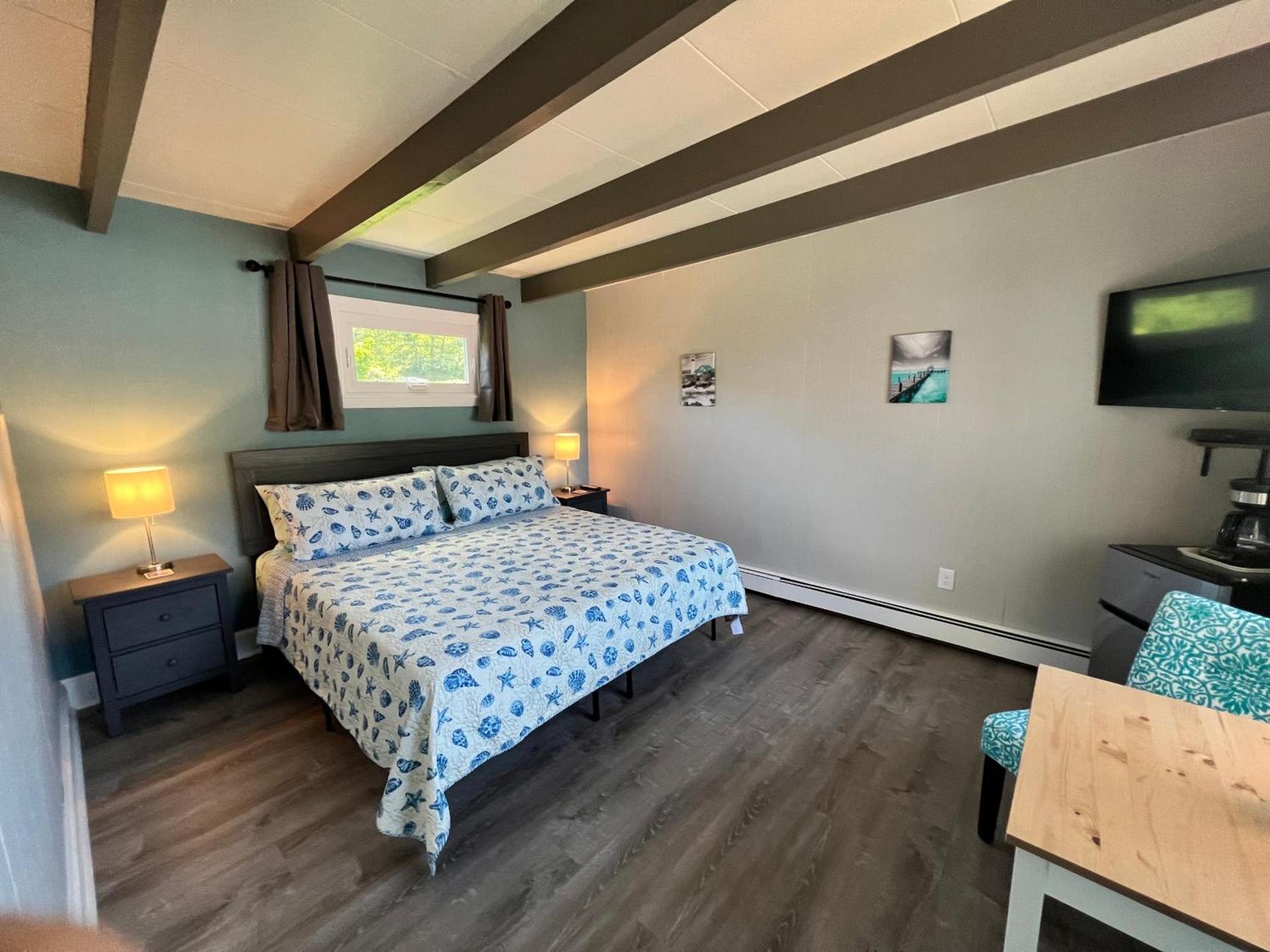 Claddagh Motel & Suites photo 12