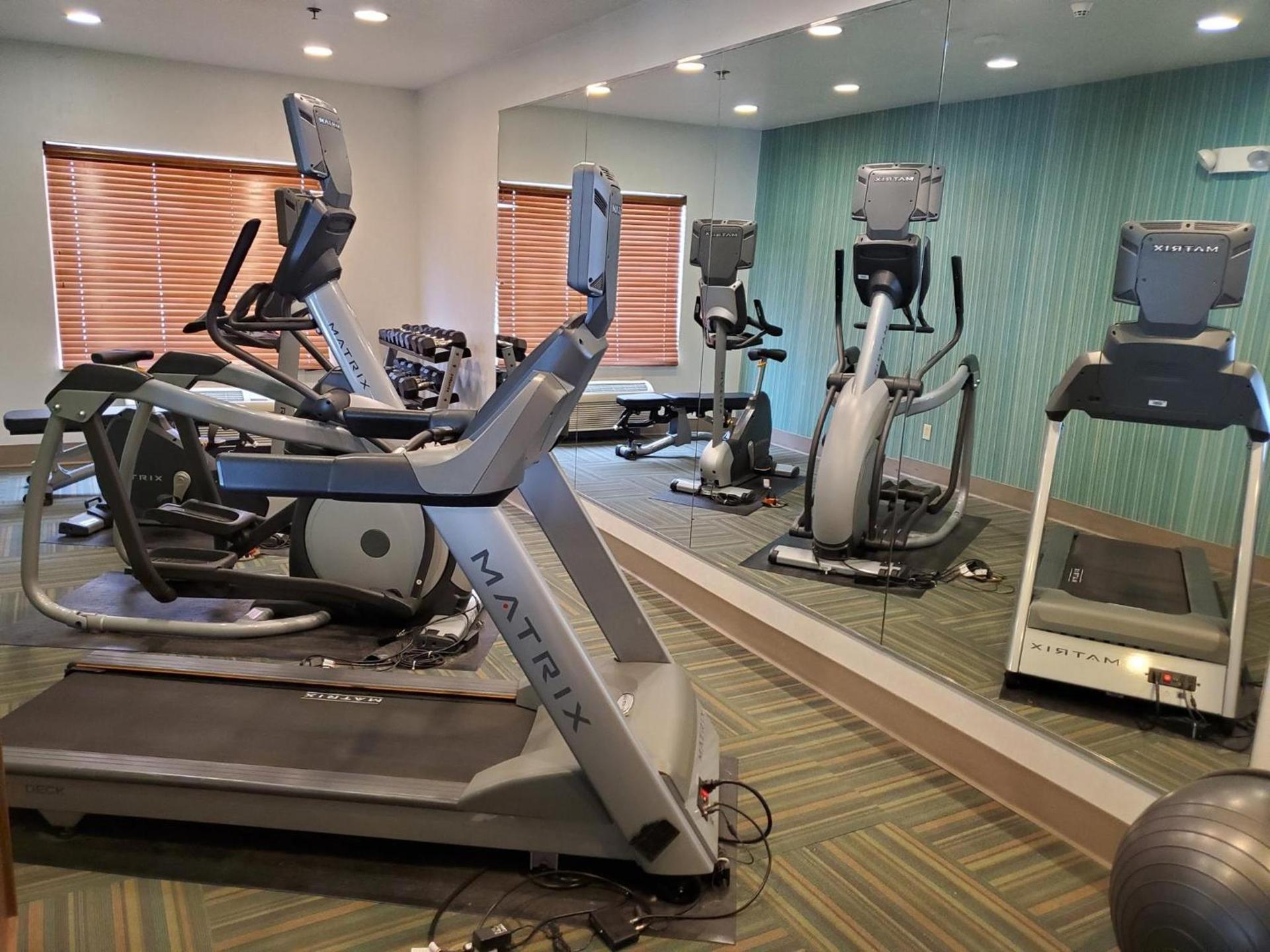 Holiday Inn Express Hotel & Suites Mattoon by IHG photo 38